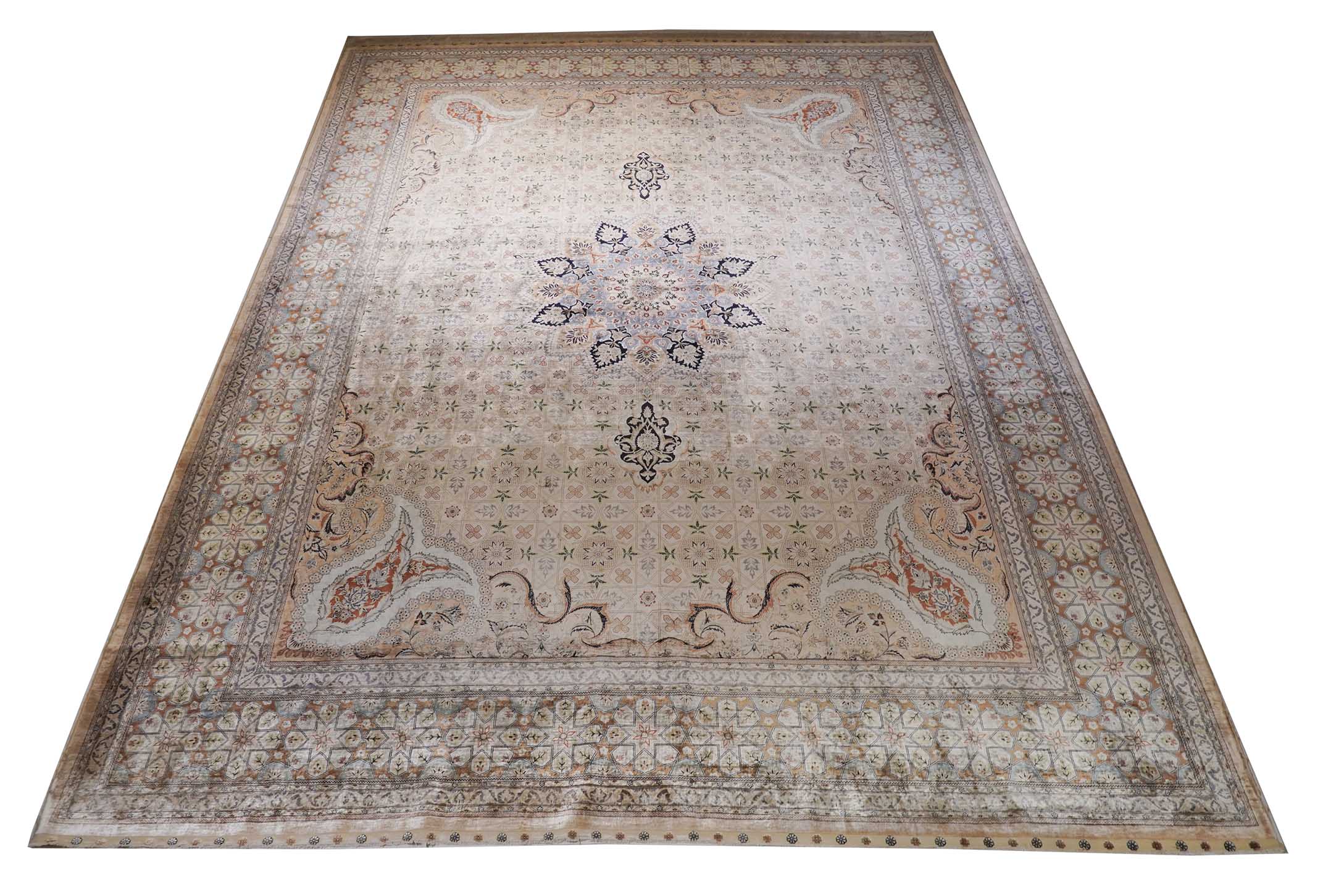 Chinesischer Hereke aus reiner Seide | 372 cm x 276 cm | Nr. Z-4332