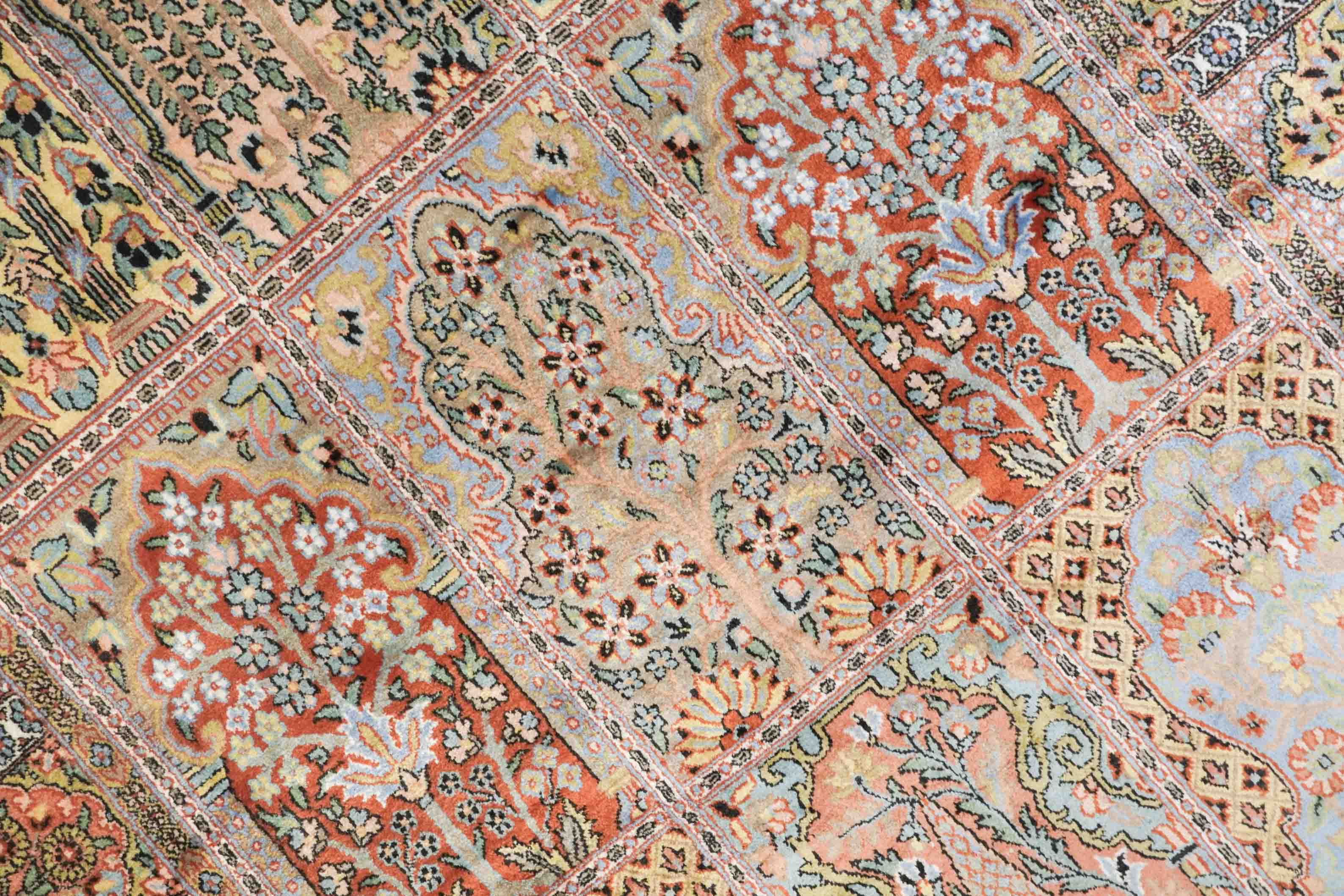 Kaschmir Teppich aus reiner Seide | 176 cm x 121 cm | Nr. Z-4362