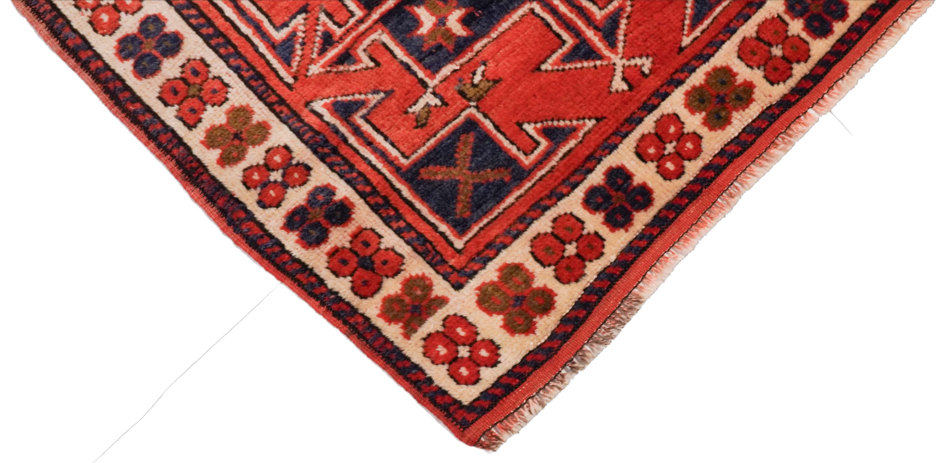 Antiker Kazak | 123 cm x 82 cm | Nr. Z-711