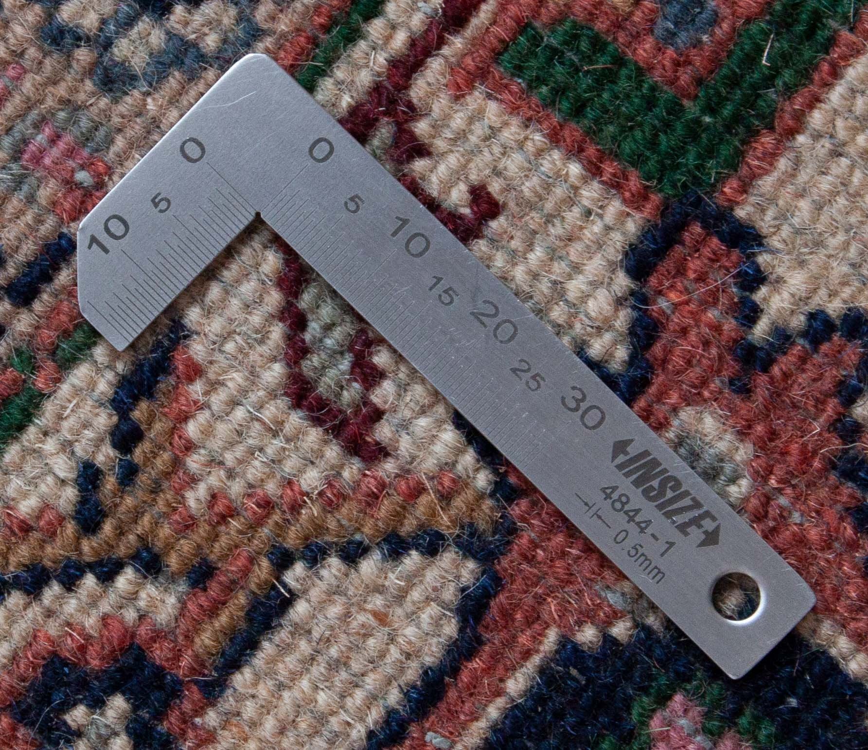 Eine Fotoaufnahme eines Bidjar Teppichs.