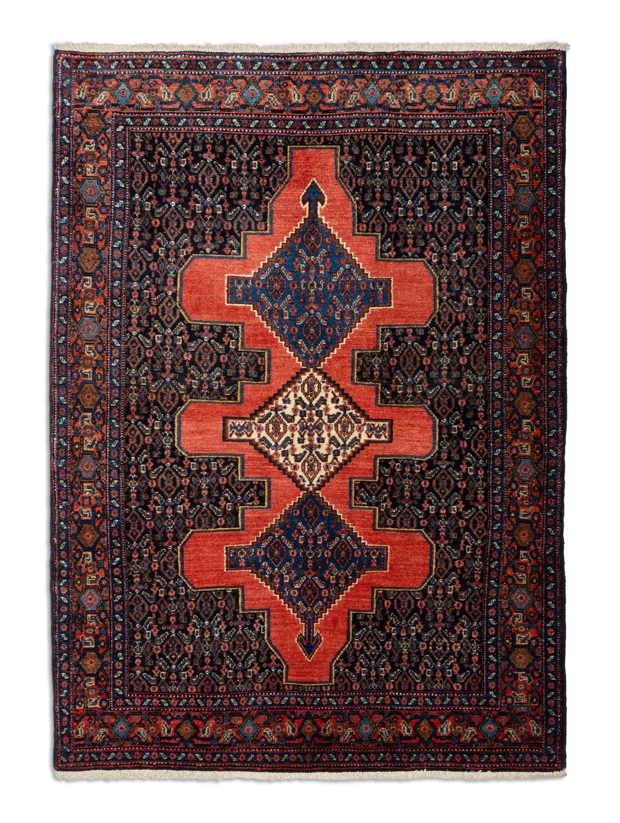 Eine Fotoaufnahme eines Senneh Teppichs.