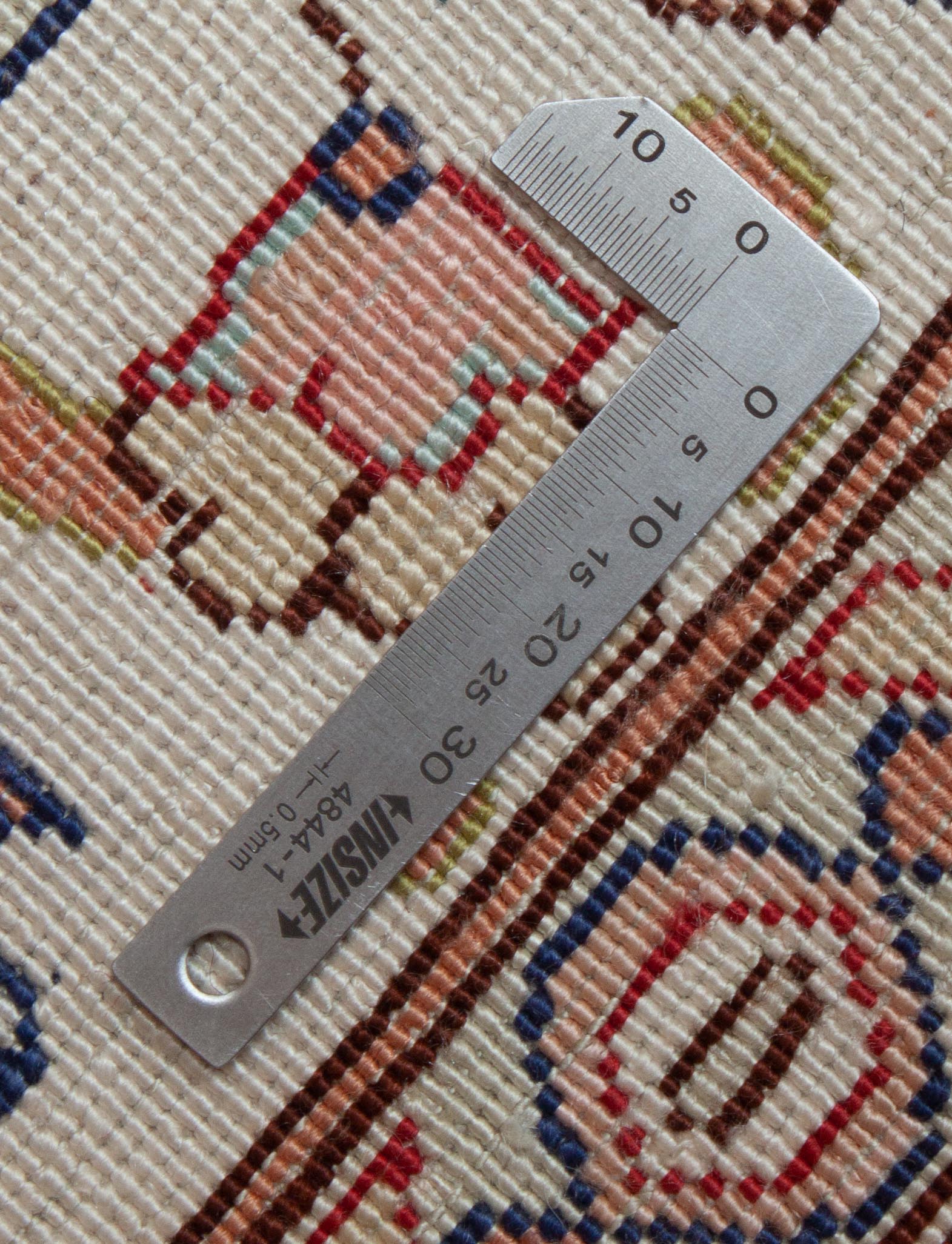 Eine Fotoaufnahme eines Kayseri Teppichs.