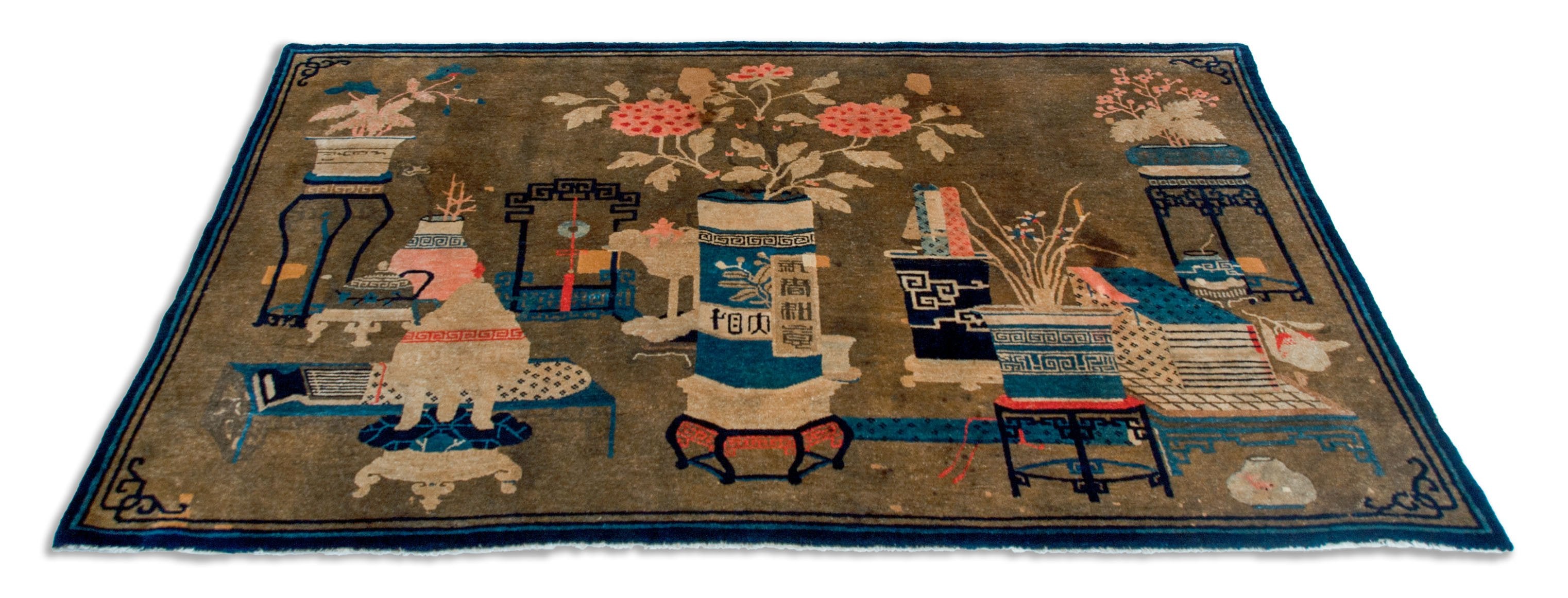 Eine Fotoaufnahme eines US Import China Teppich Teppichs.