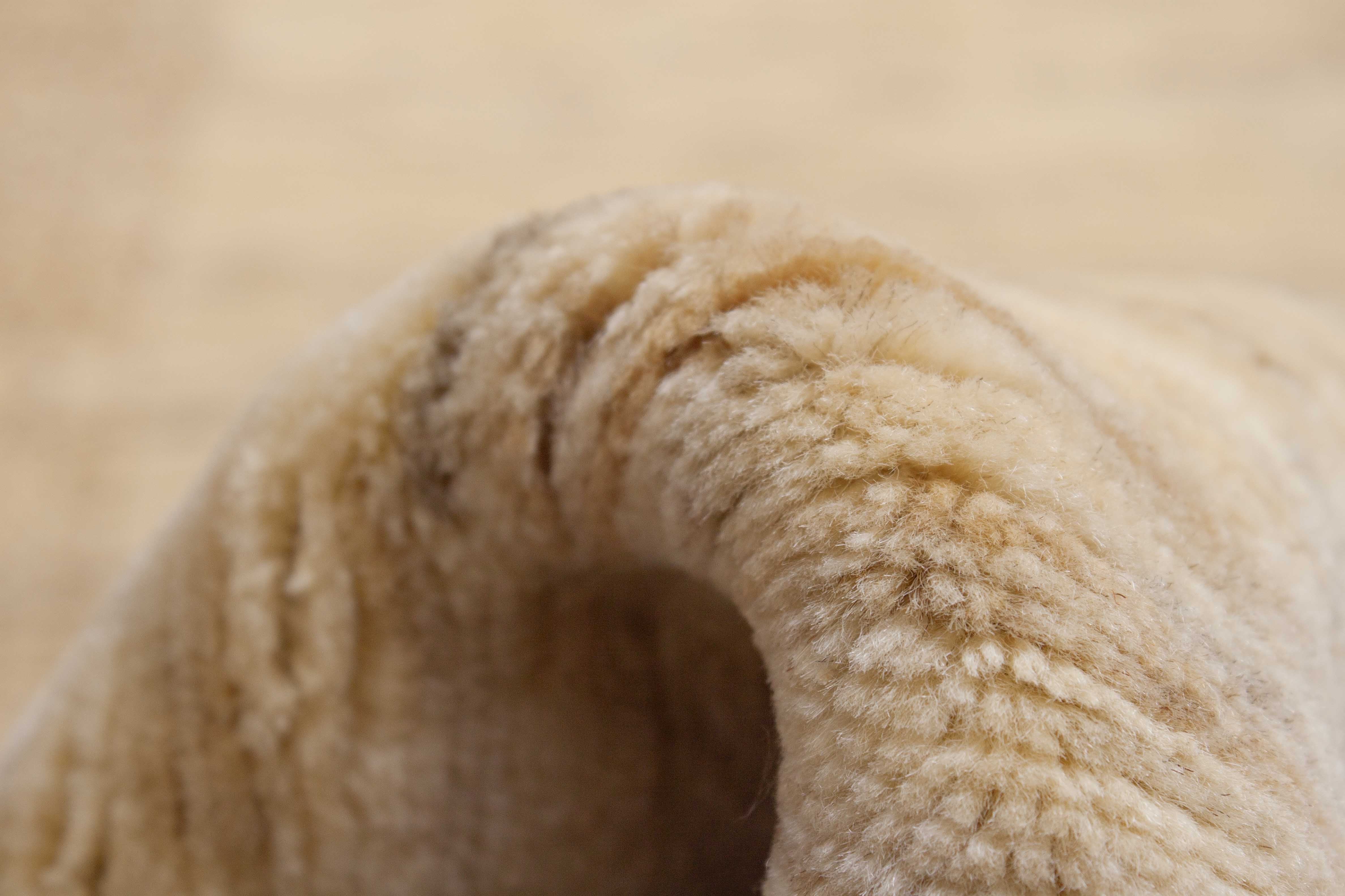 Eine Fotoaufnahme eines Loribaft Teppichs.