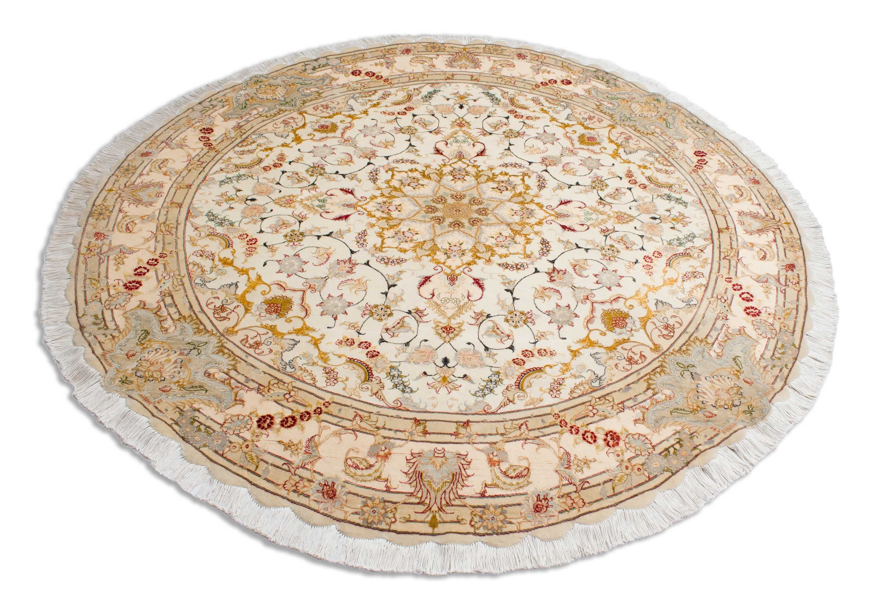 Eine Fotoaufnahme eines Täbriz Teppichs.