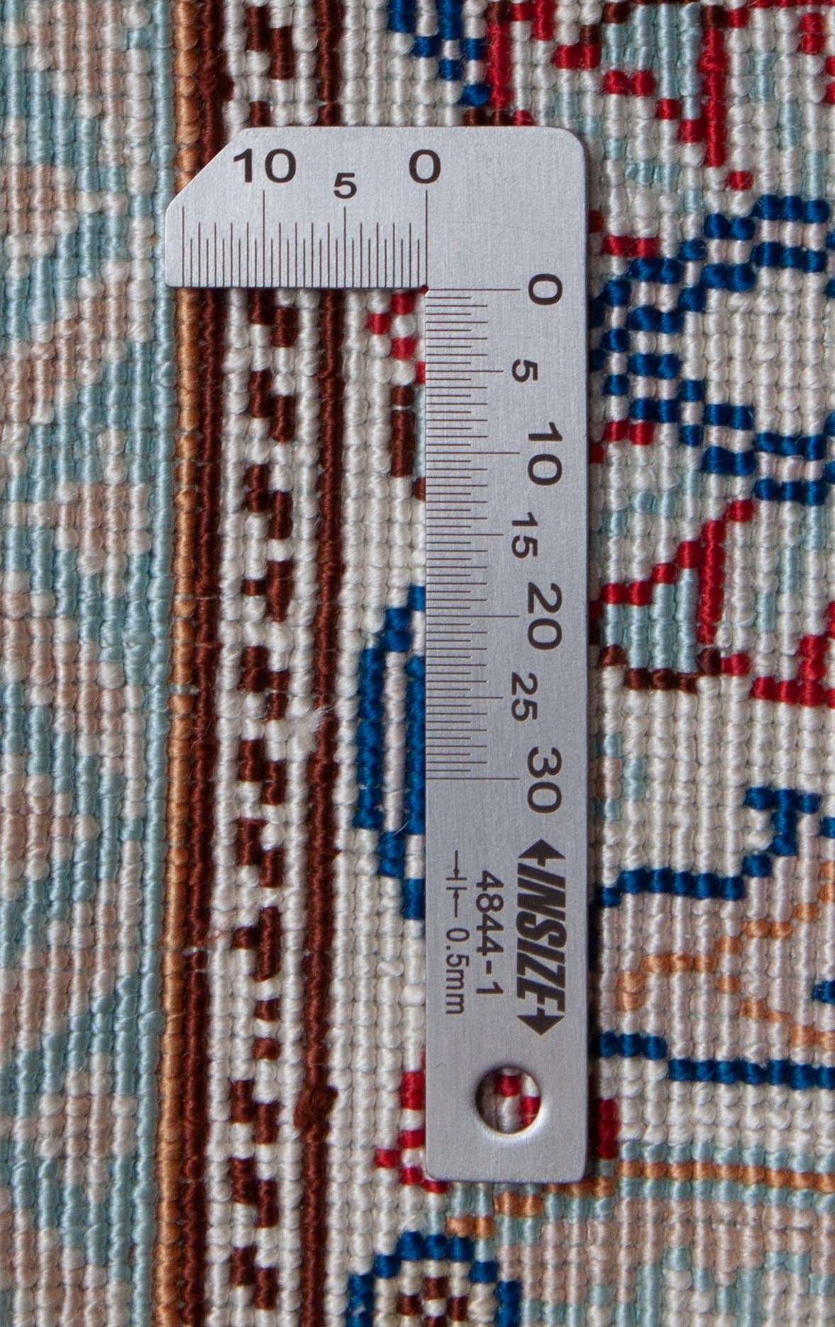 Eine Fotoaufnahme eines Kayseri Teppichs.