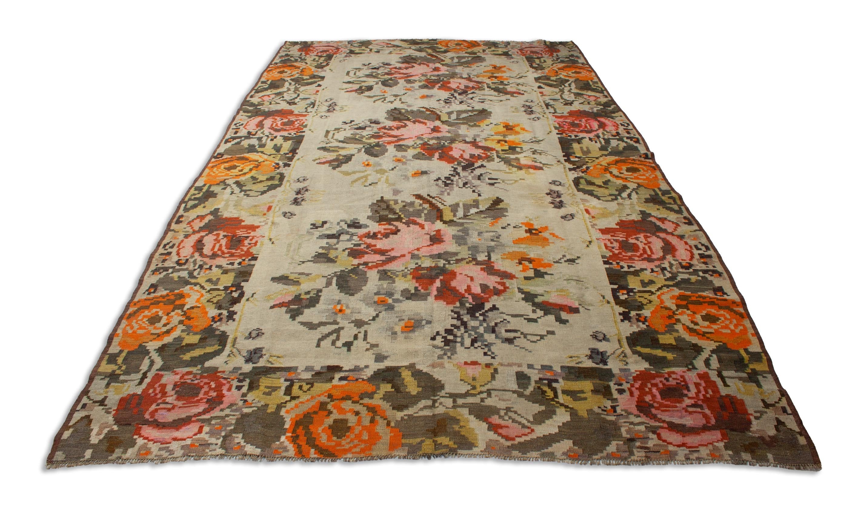 Eine Fotoaufnahme eines Kelim Teppichs.