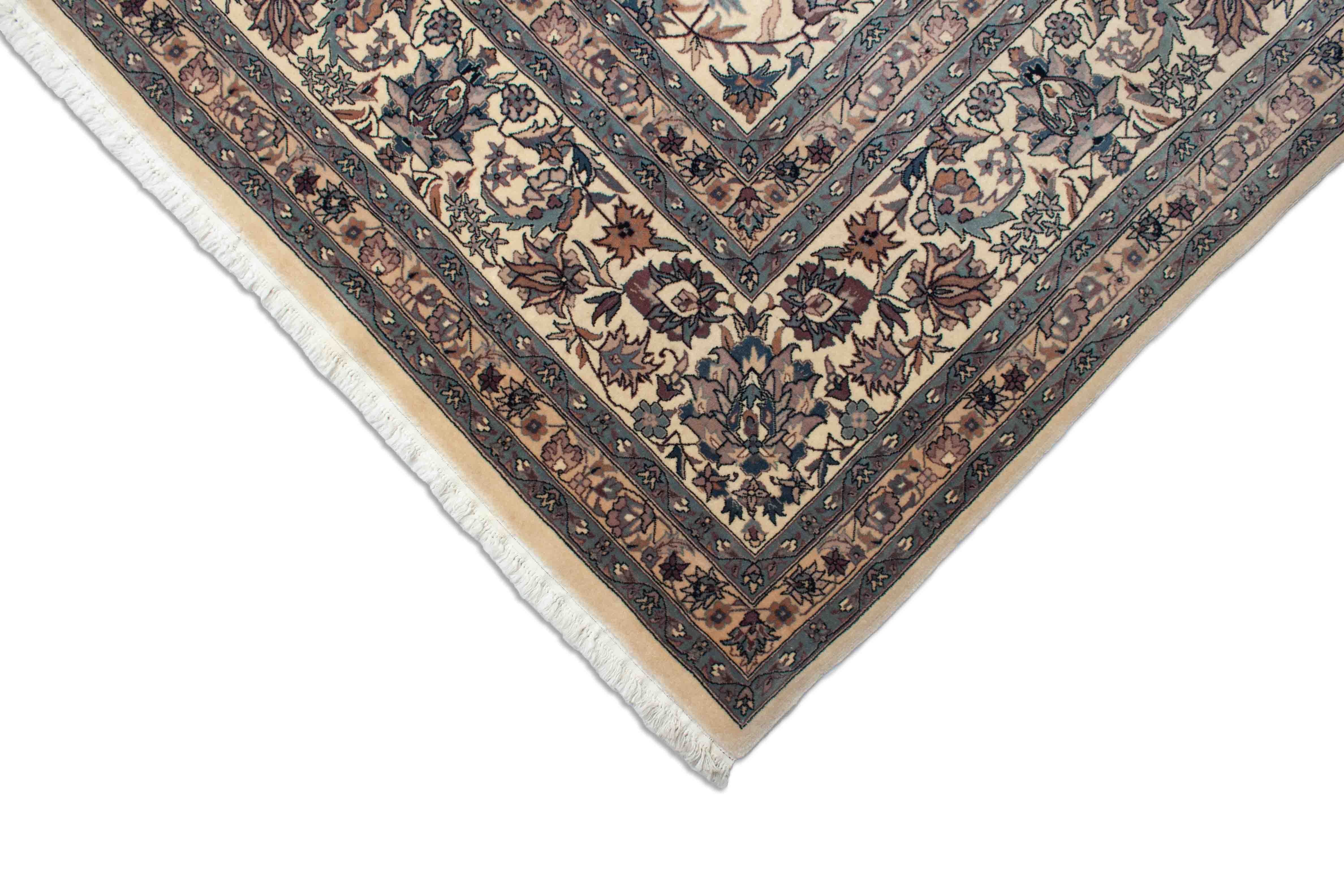 Eine Fotoaufnahme eines Isfahan Teppichs.