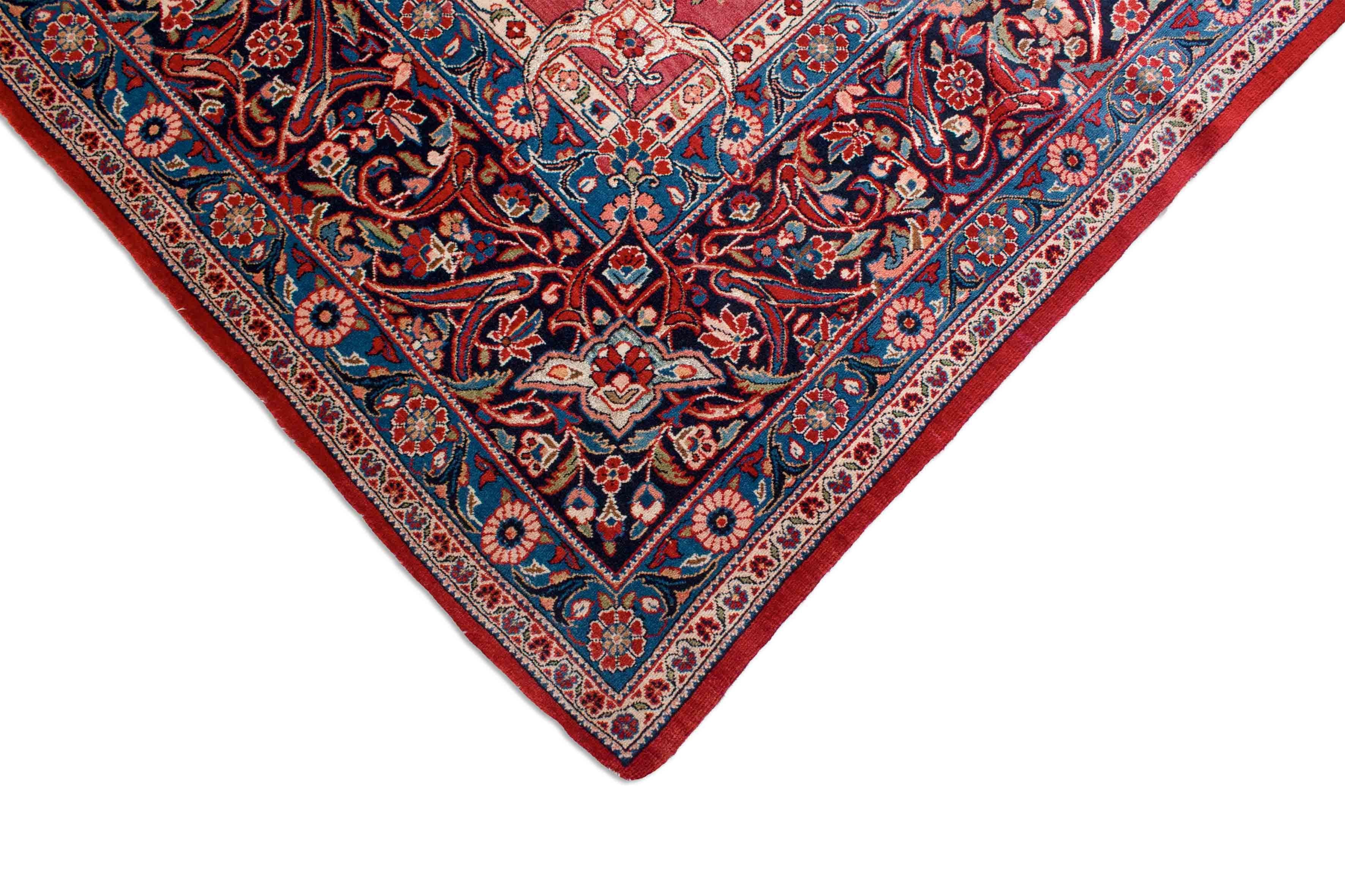 Eine Fotoaufnahme eines Keshan Teppichs.