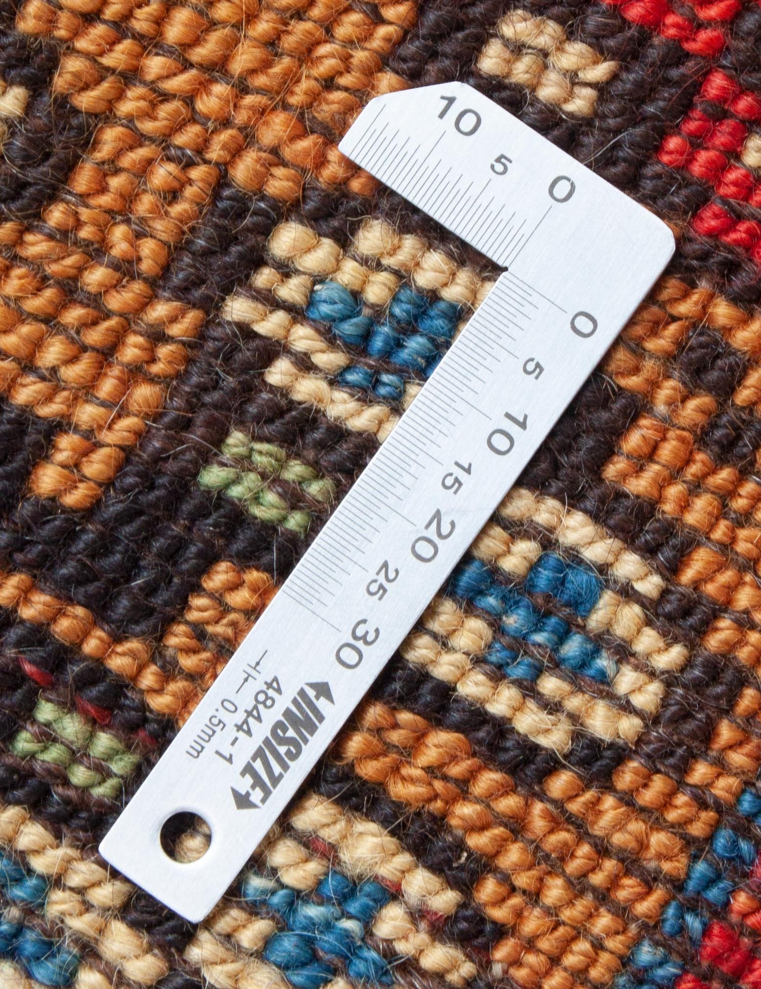 Eine Fotoaufnahme eines Ladik Teppichs.