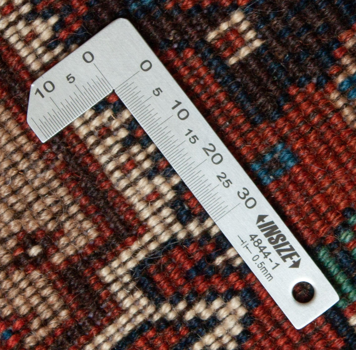 Eine Fotoaufnahme eines Yalameh Teppichs.