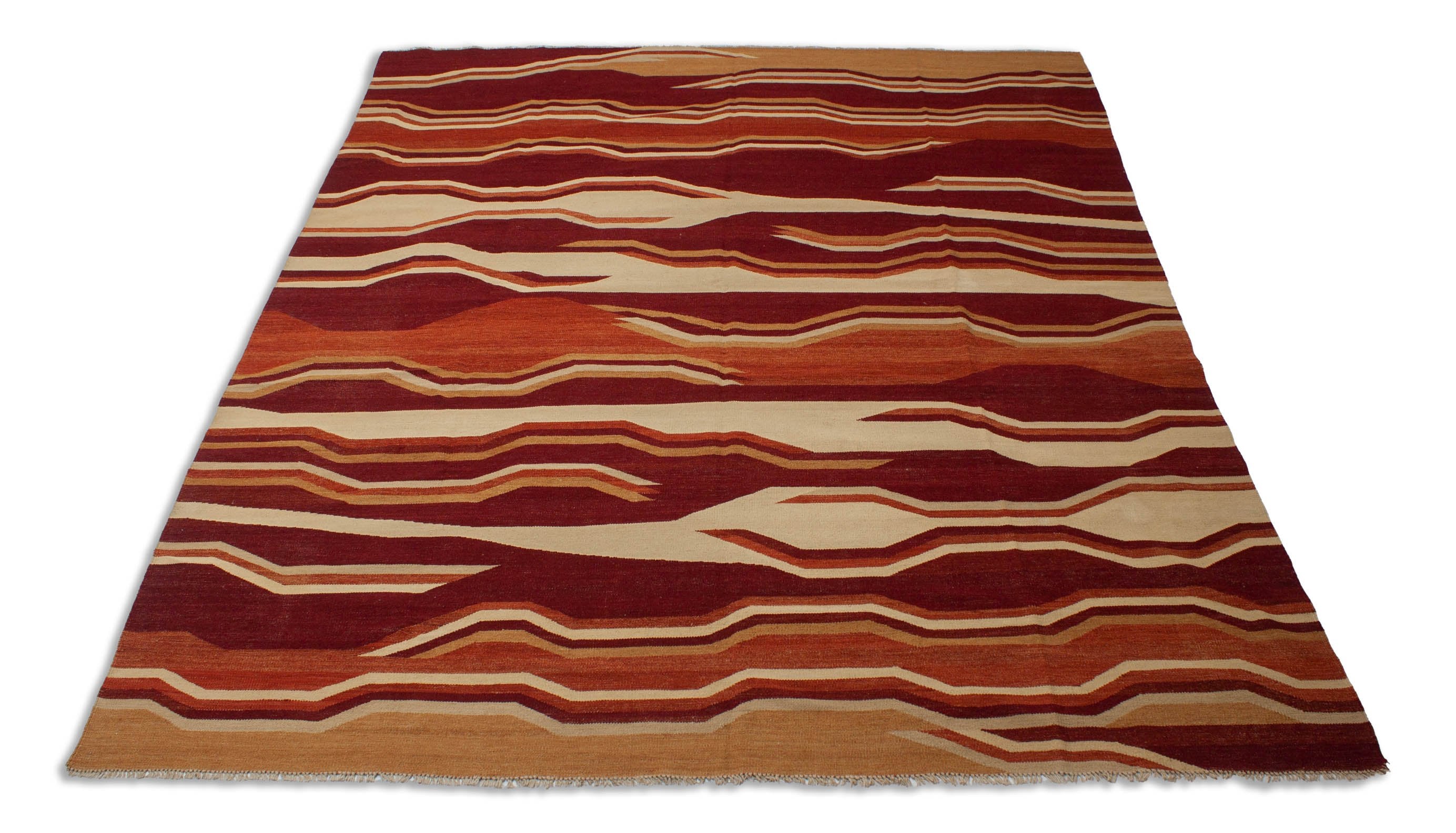 Eine Fotoaufnahme eines Kelim Teppichs.