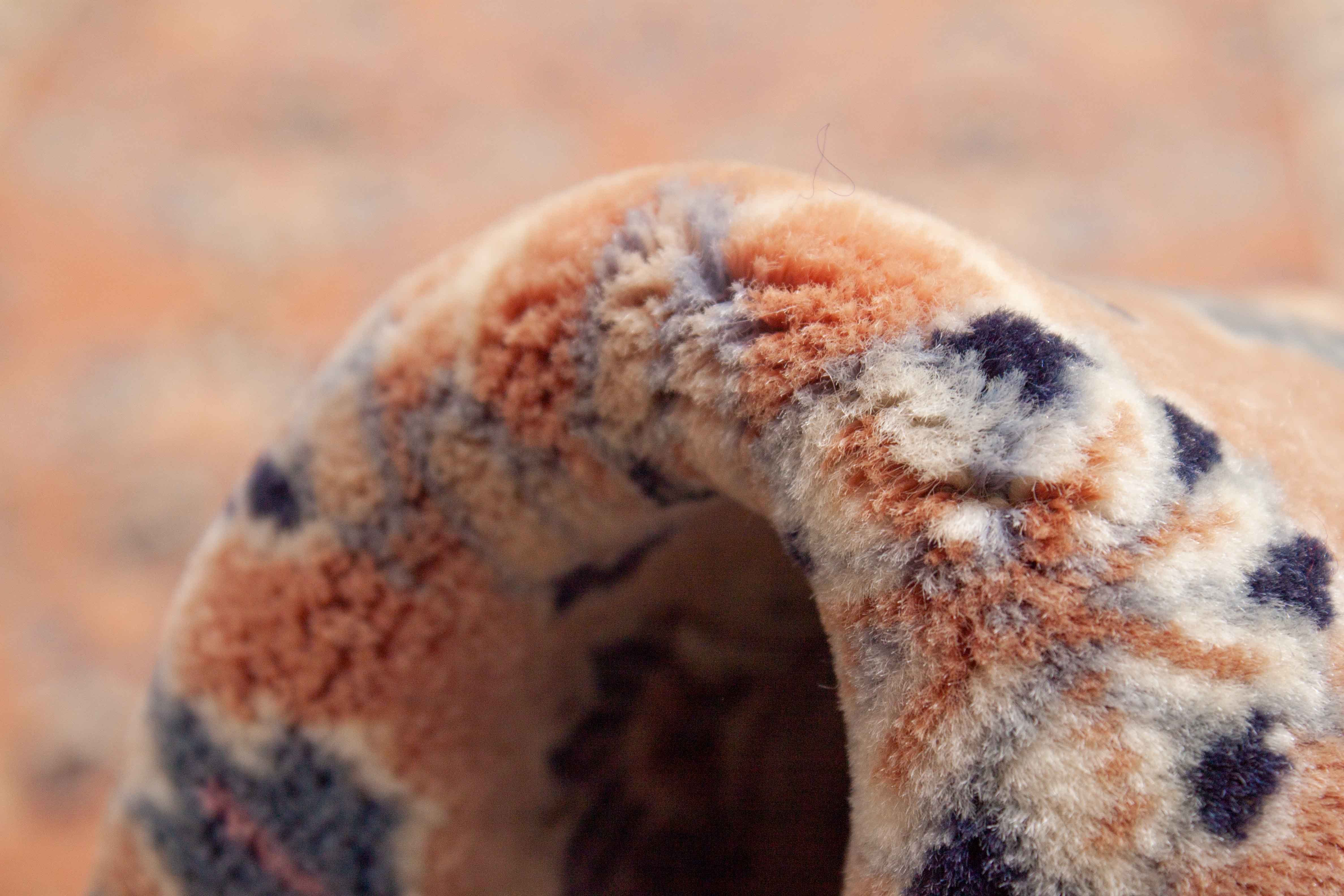 Eine Fotoaufnahme eines Sarough Teppichs.