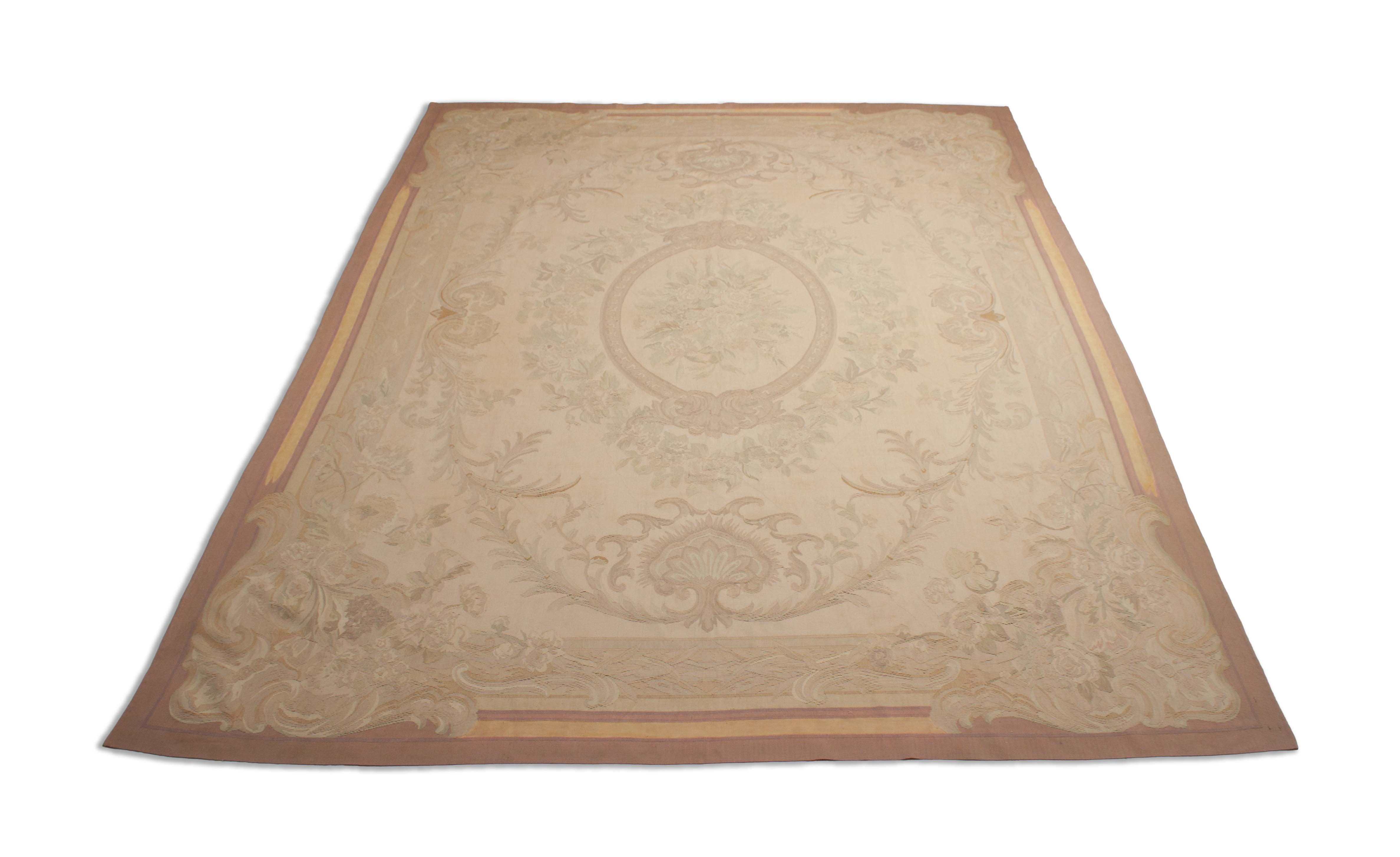 Eine Fotoaufnahme eines Aubusson Teppichs.