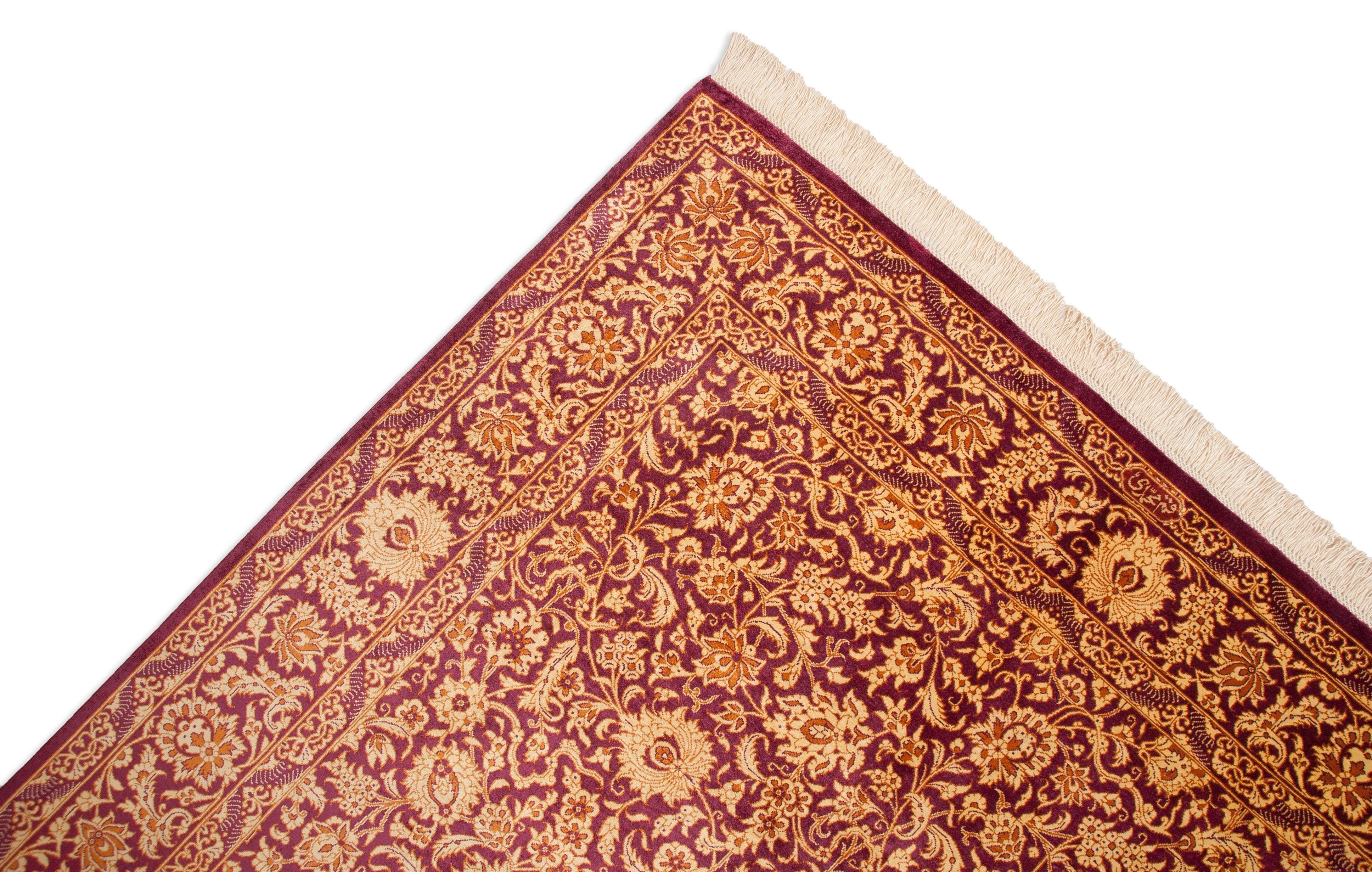 Eine Fotoaufnahme eines Ghom Teppichs.