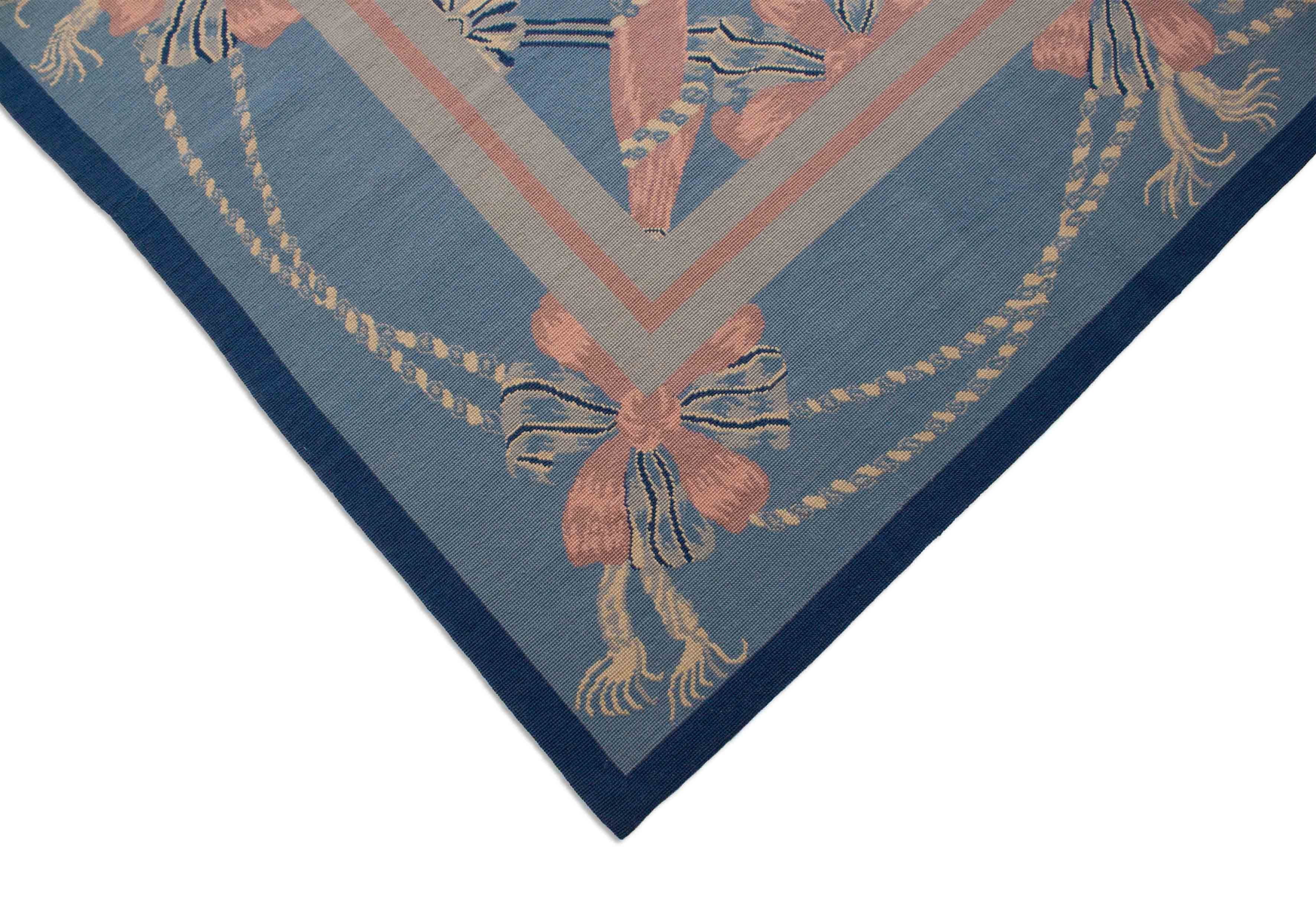 Eine Fotoaufnahme eines Needlepoint Teppichs.