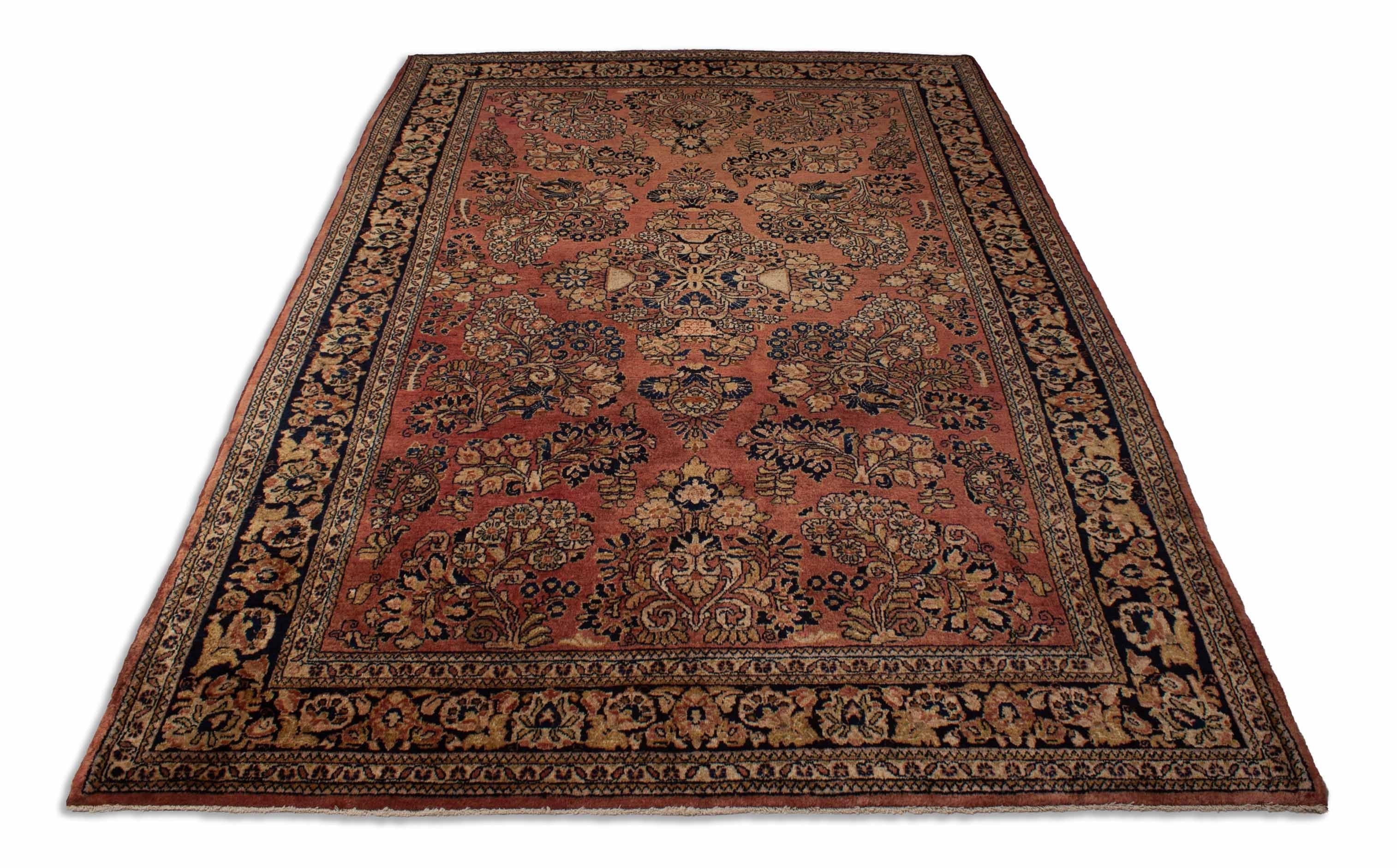 Eine Fotoaufnahme eines Re-Import Sarough Teppichs.