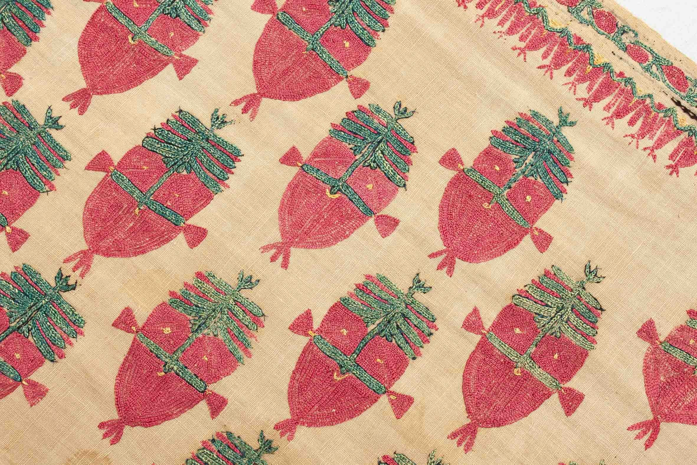 Bild vom Antikes Textilfragment Teppich - 2