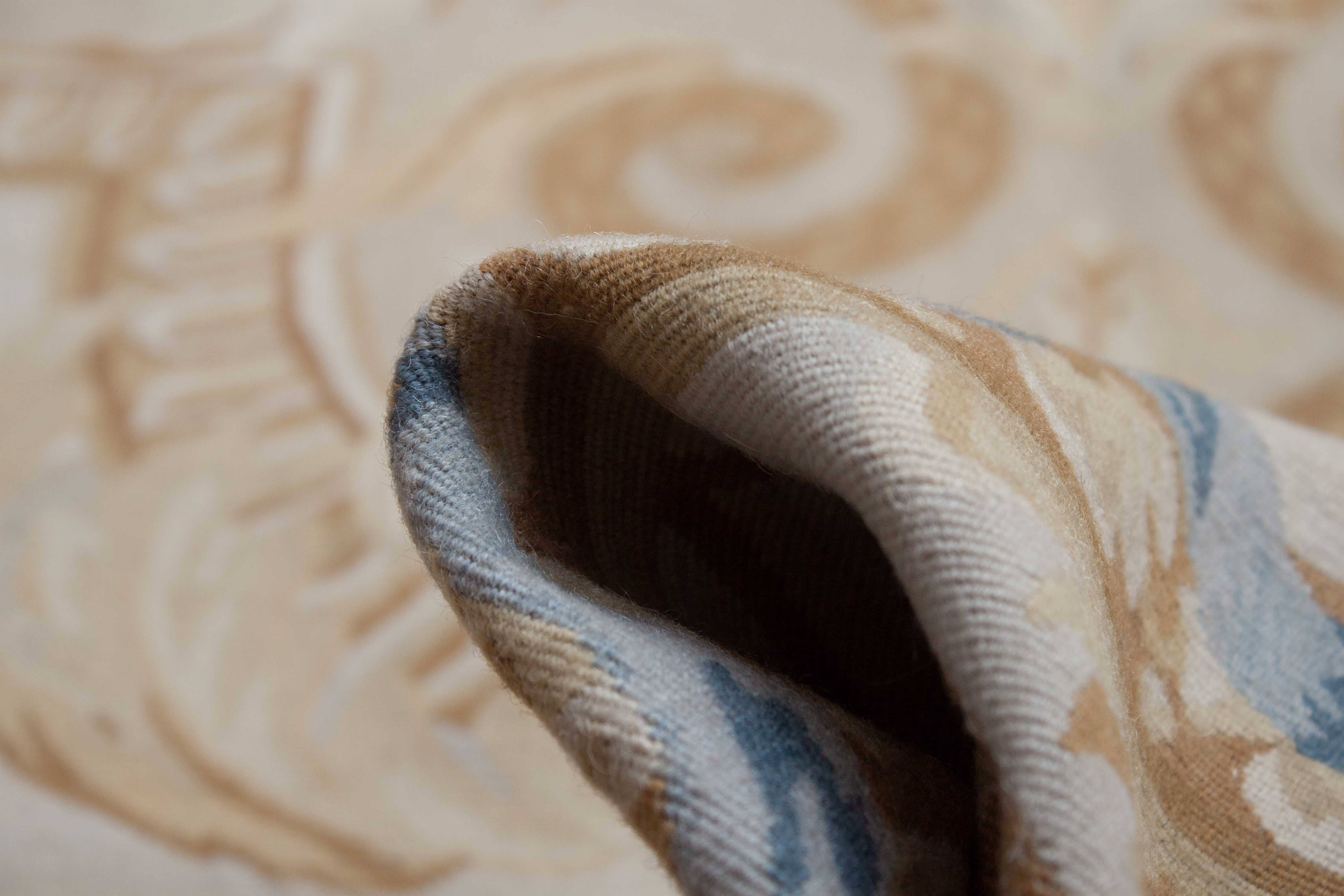 Eine Fotoaufnahme eines Aubusson Teppichs.