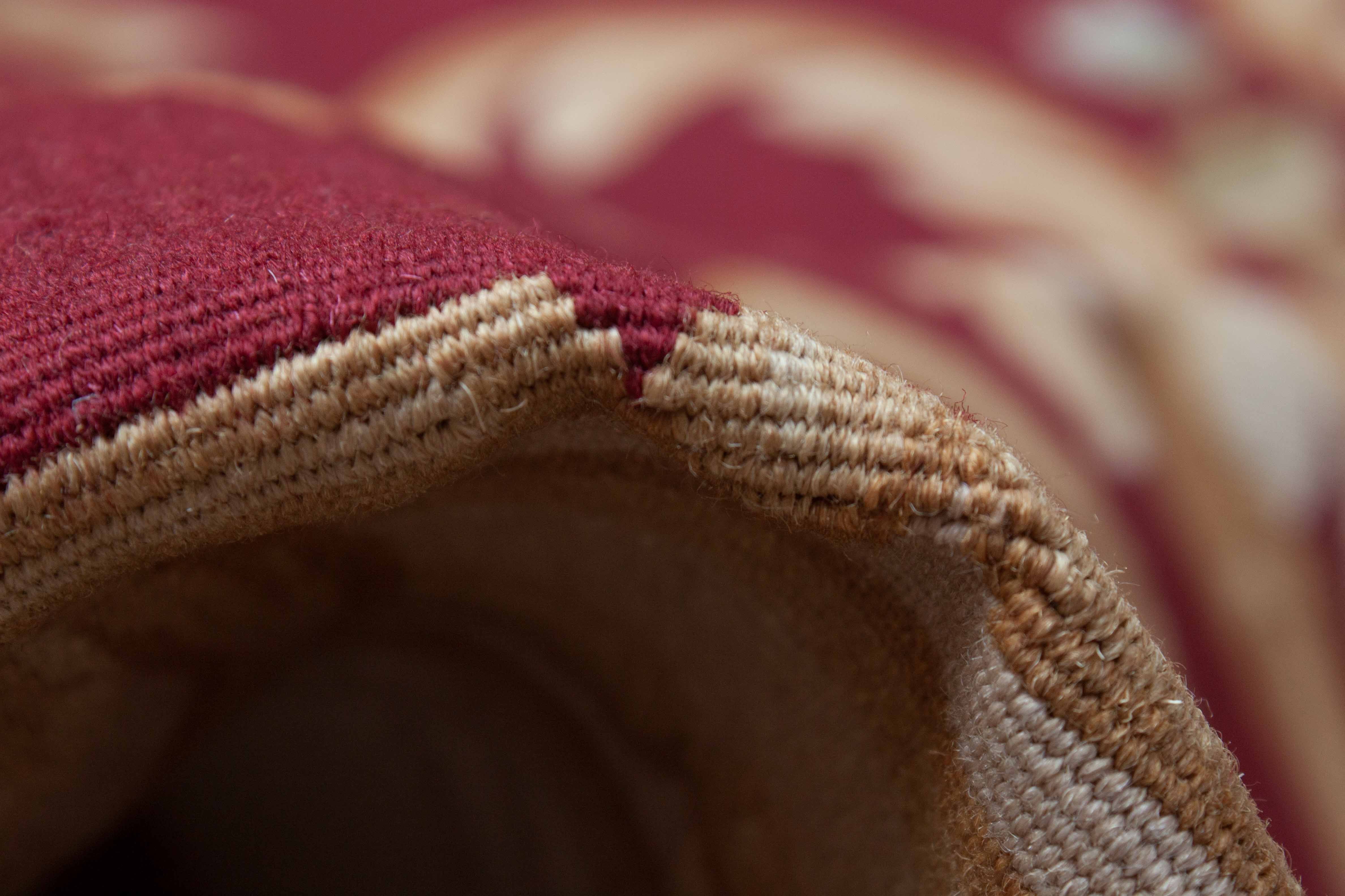 Eine Fotoaufnahme eines Aubusson Teppichs.