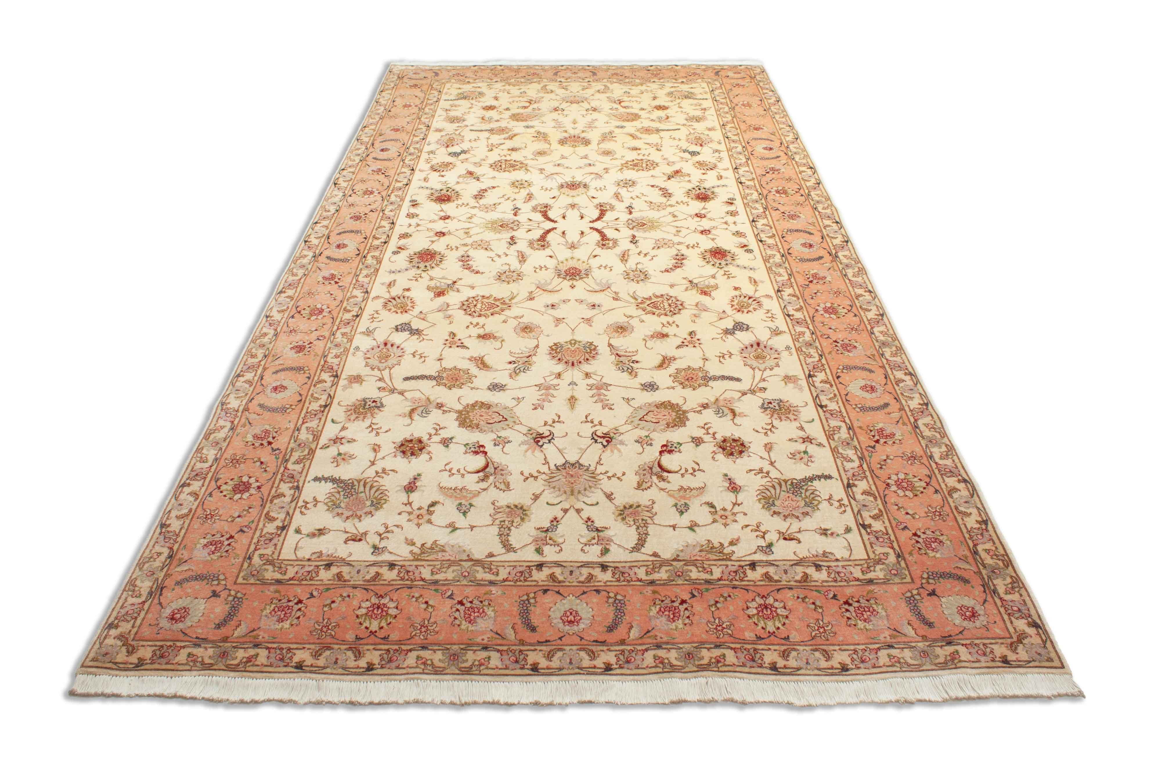 Eine Fotoaufnahme eines Täbriz Teppichs.