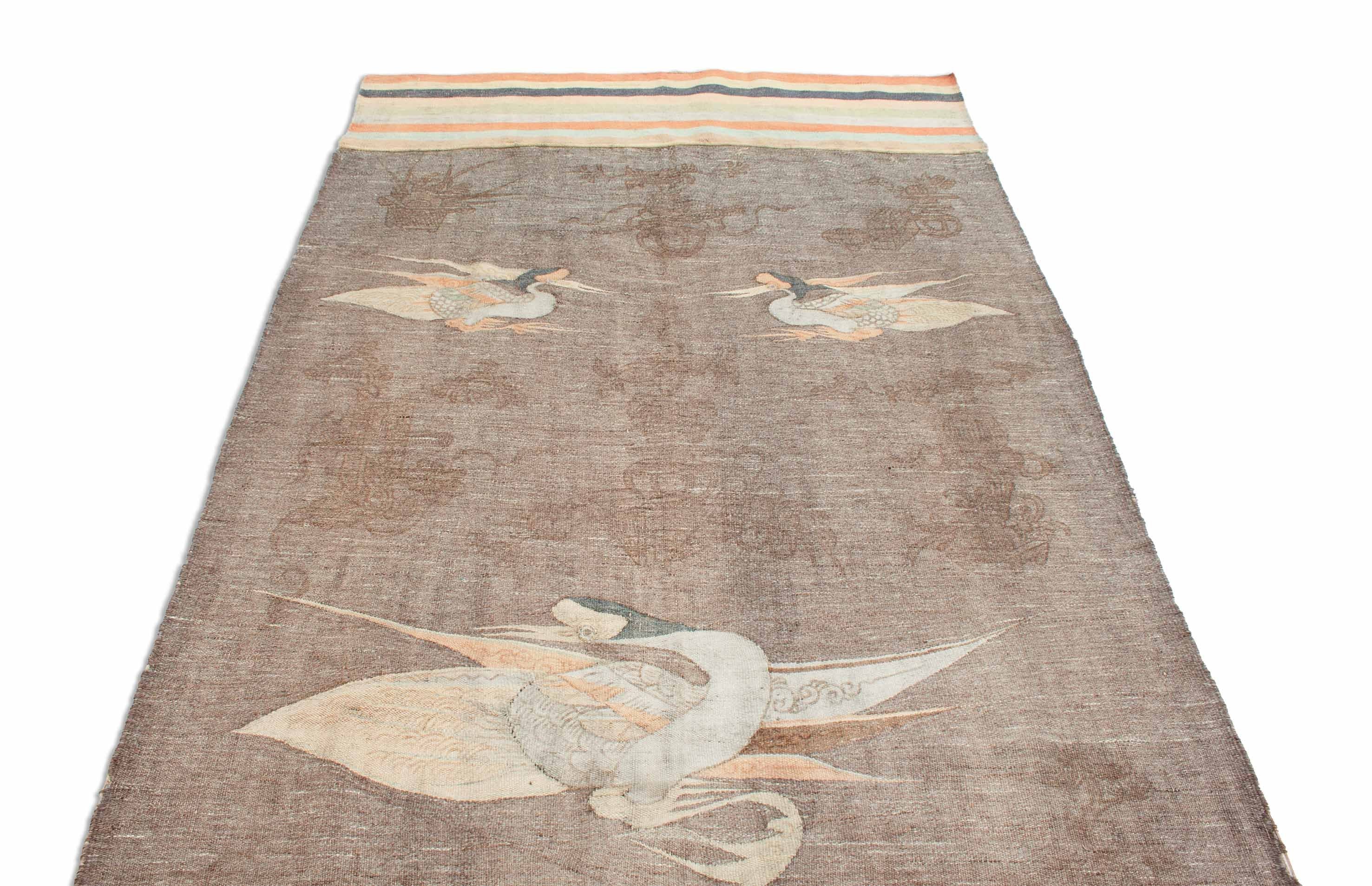 Eine Fotoaufnahme eines Japanischer Kelim Teppichs.