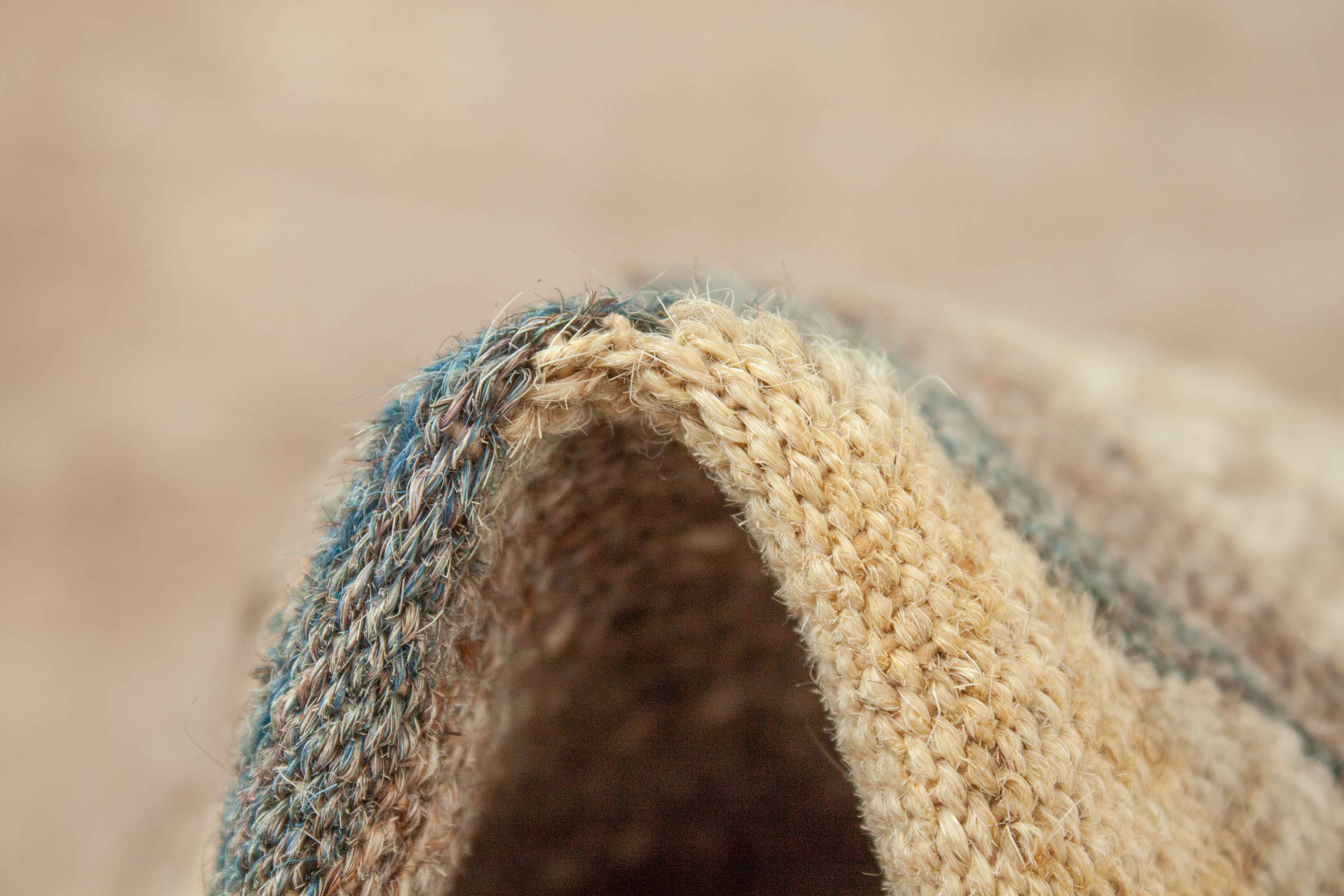 Eine Fotoaufnahme eines Japanischer Kelim Teppichs.