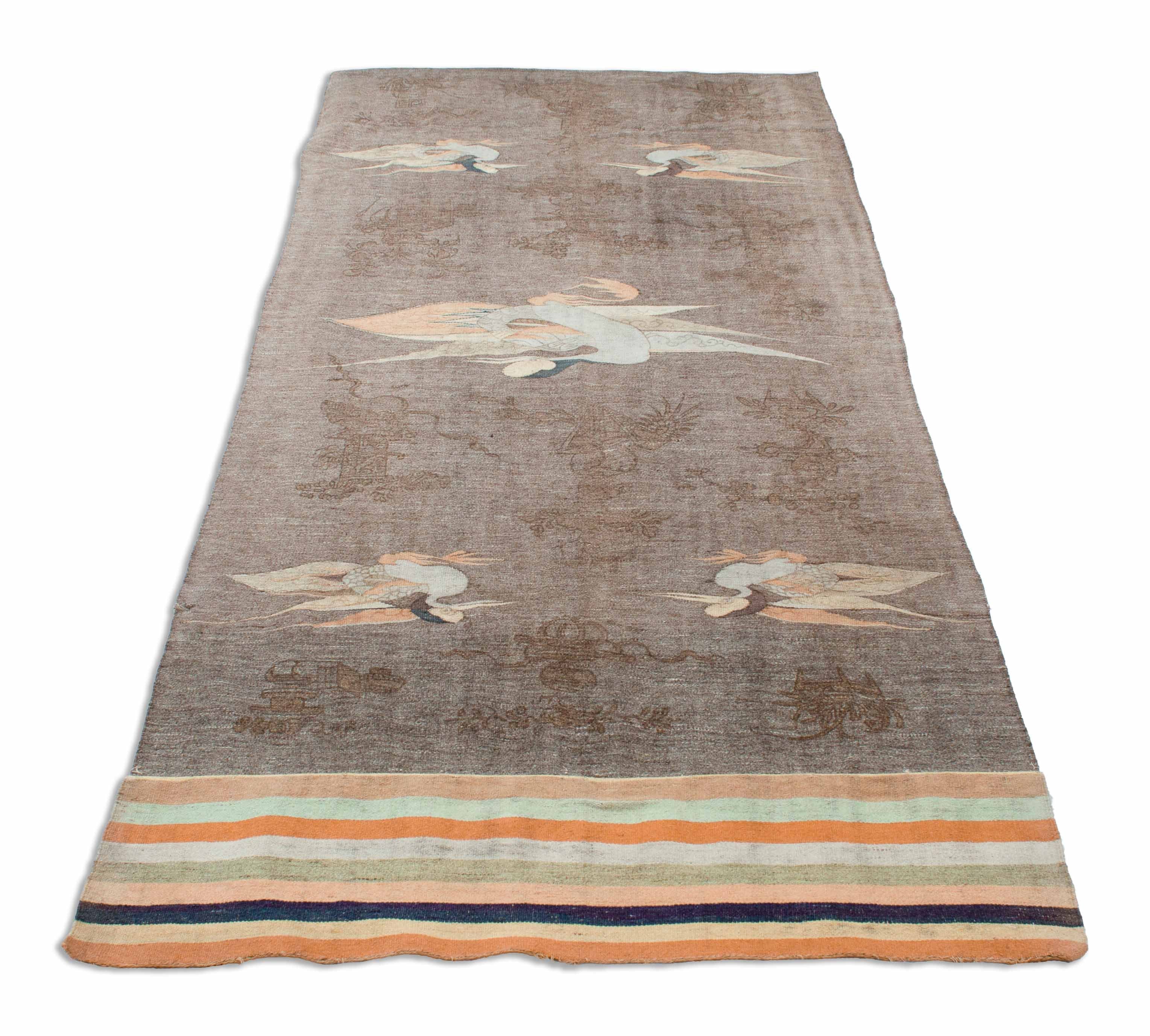 Eine Fotoaufnahme eines Japanischer Kelim Teppichs.