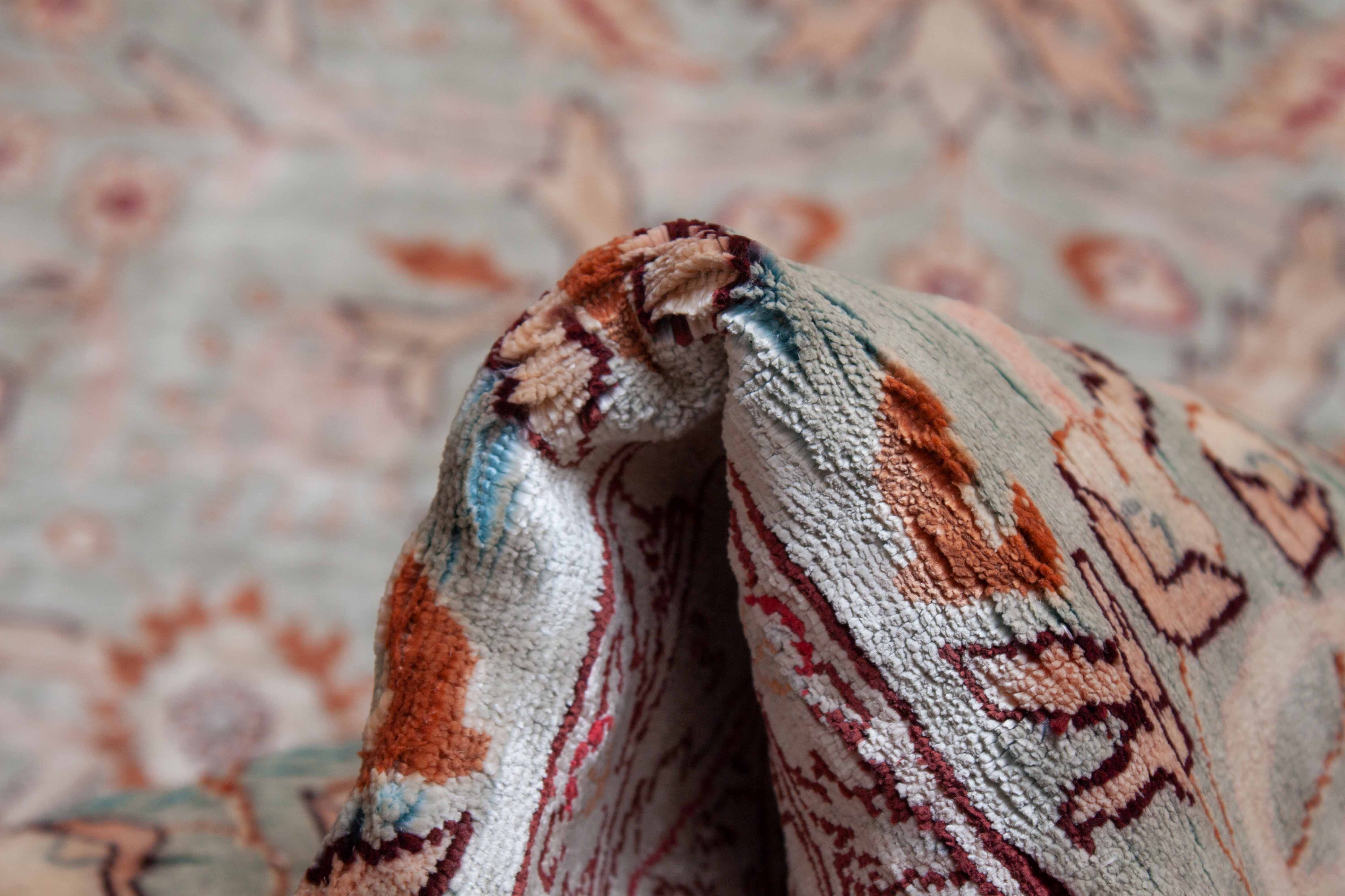 Eine Fotoaufnahme eines Kayseri Teppichs.