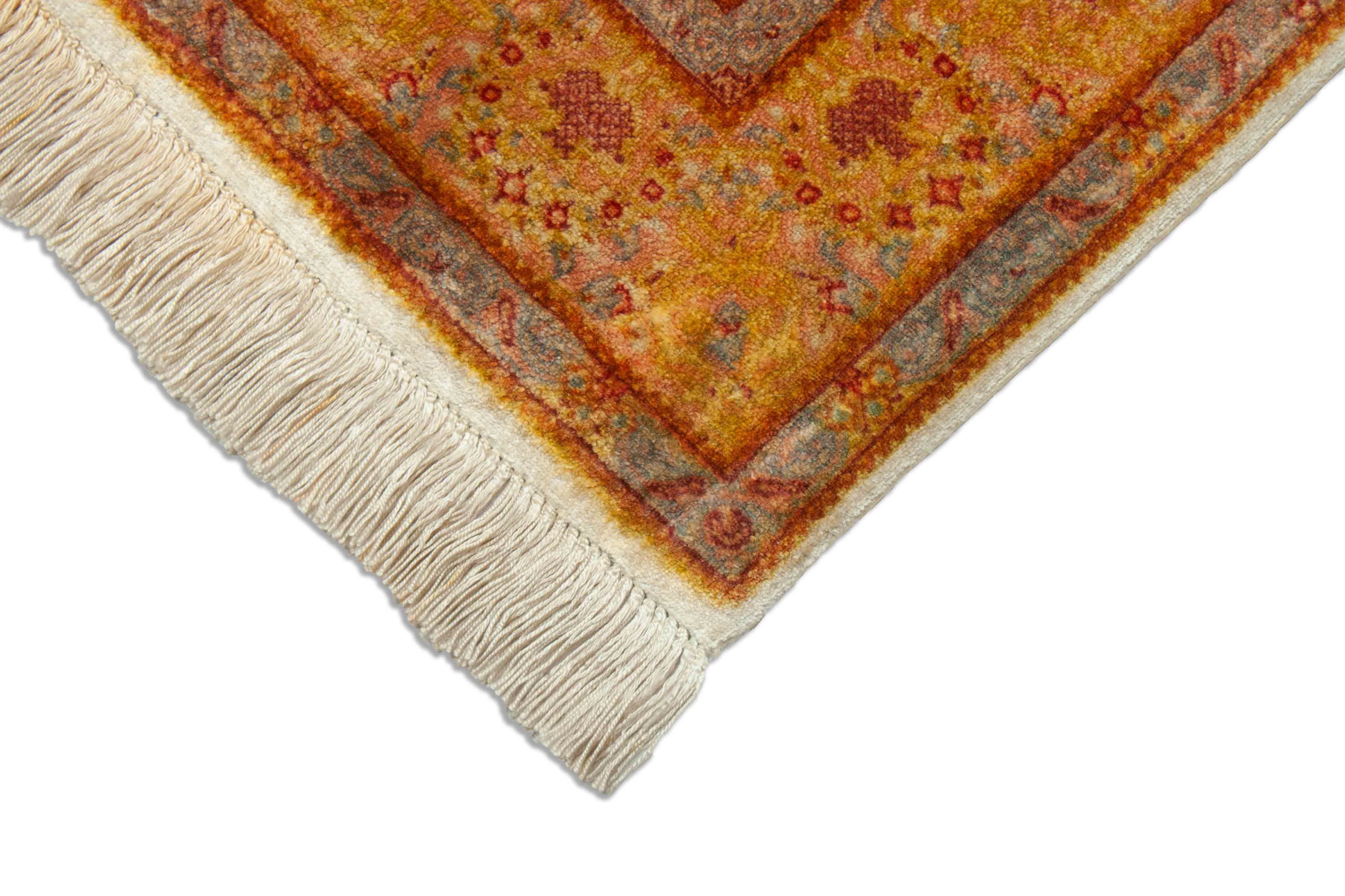 Eine Fotoaufnahme eines Ghom Teppichs.