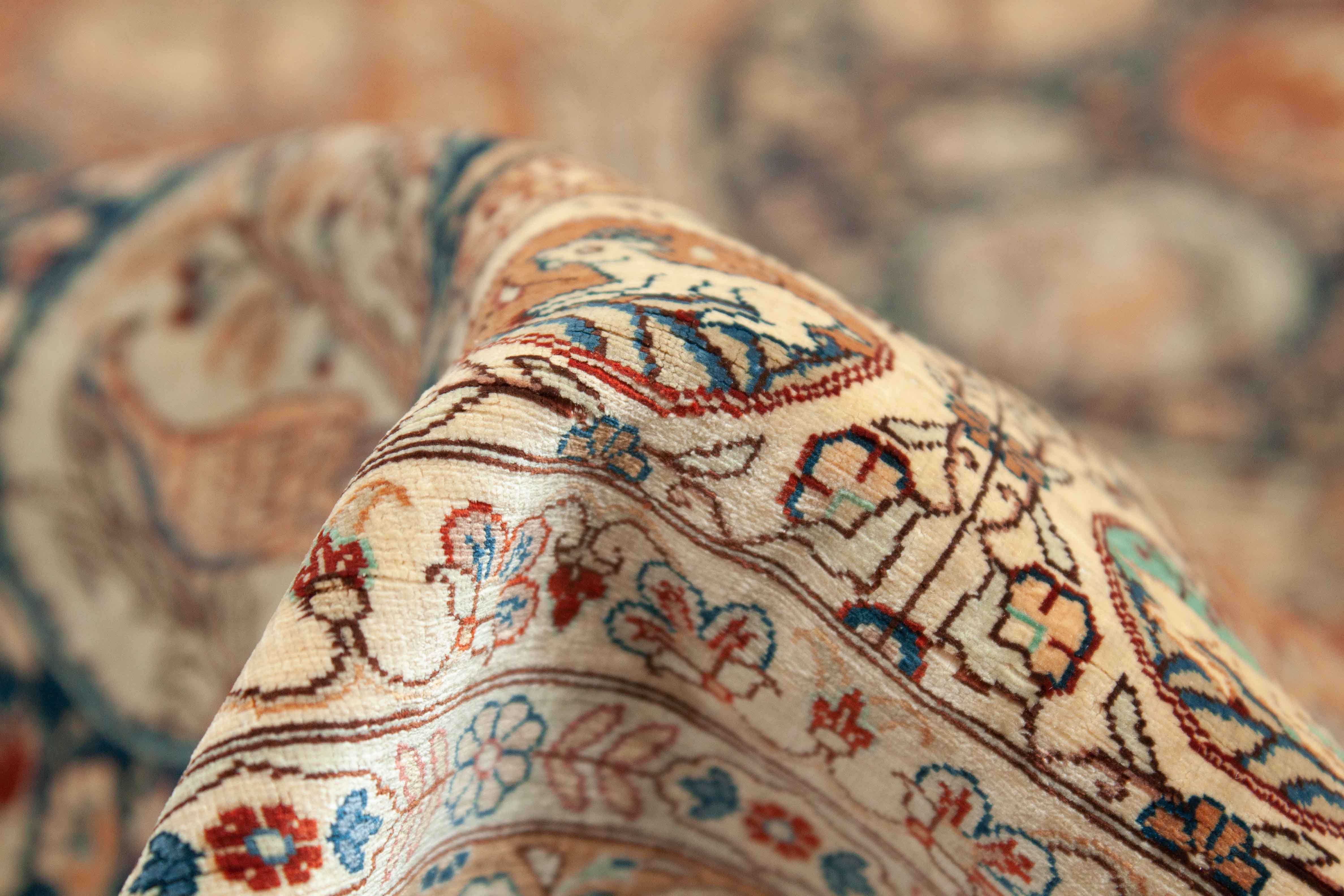 Antiker Hereke aus reiner Seide | 110 cm x 90 cm | Nr. 17044