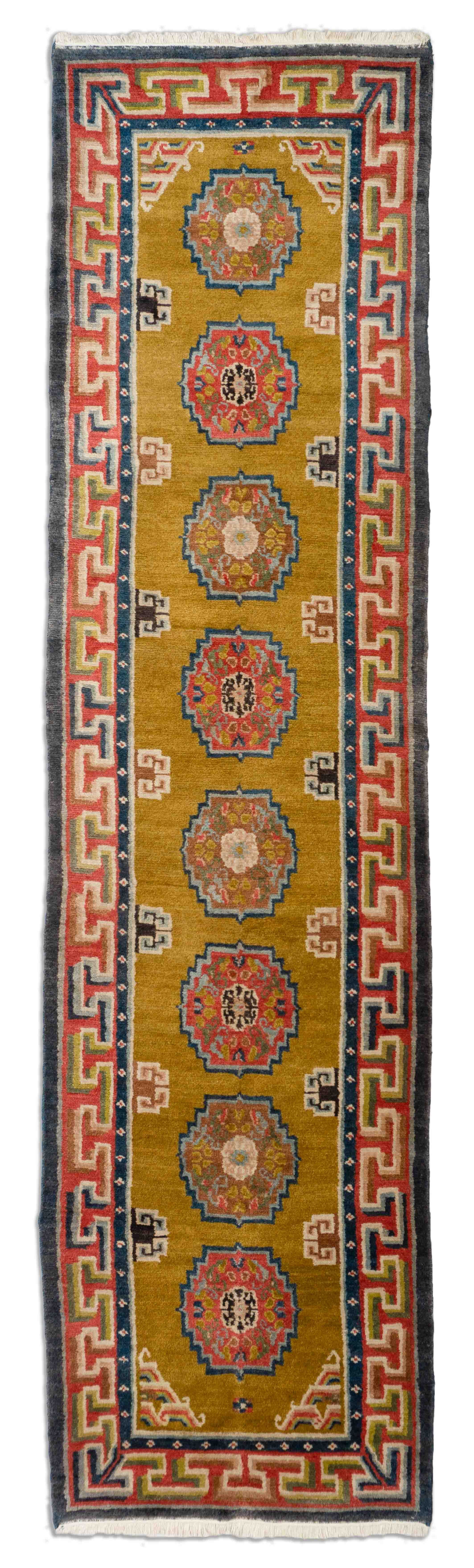 Eine Fotoaufnahme eines Nepal Teppich Teppichs.