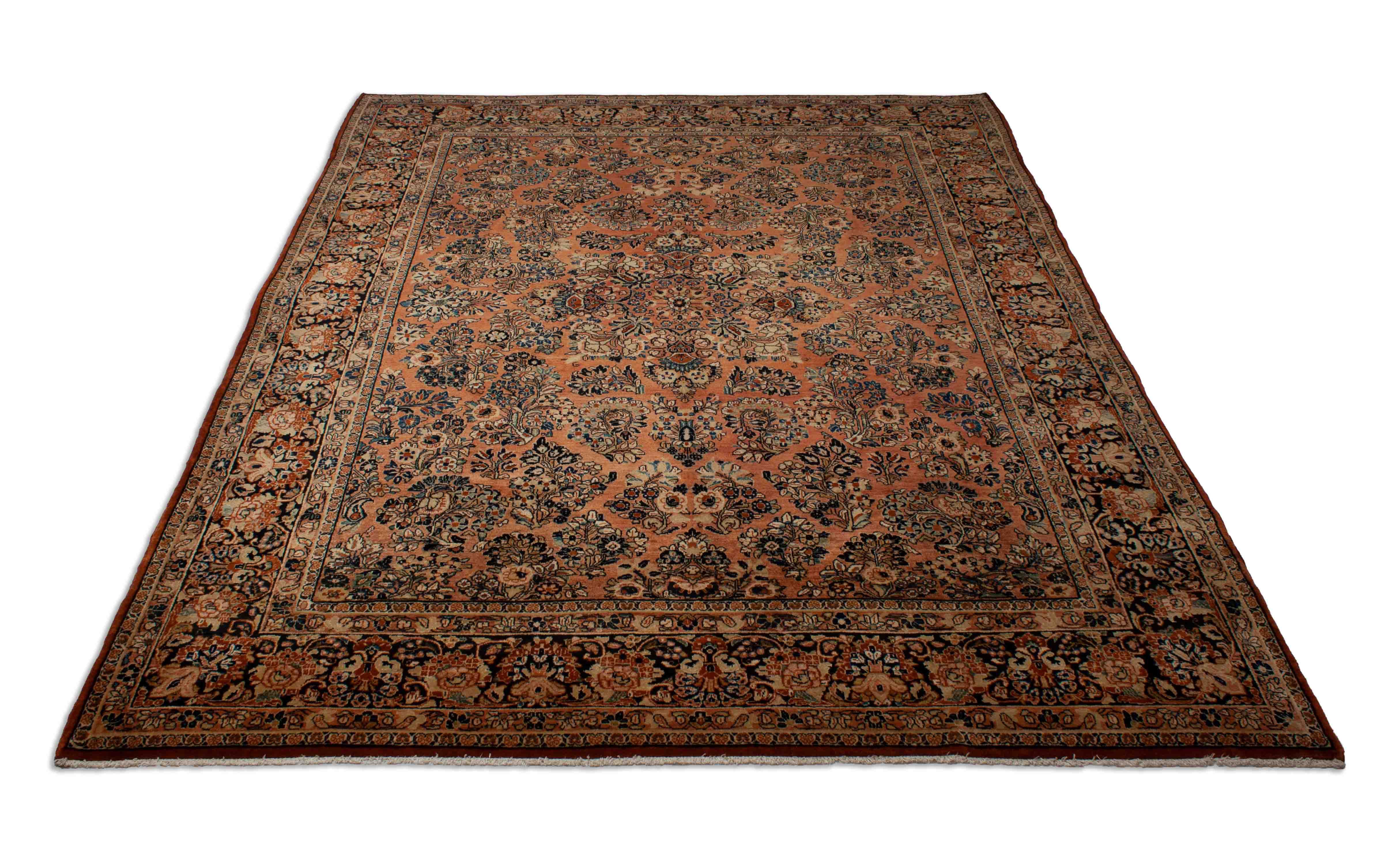 Eine Fotoaufnahme eines Re-Import Sarough Teppichs.