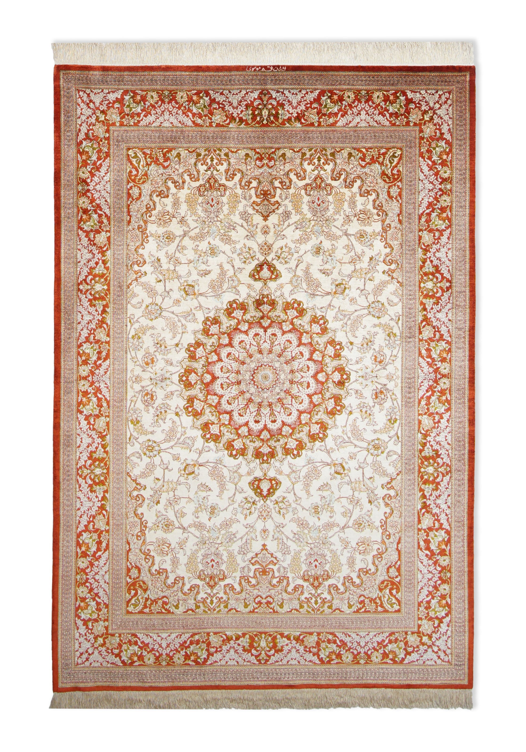 Eine Fotoaufnahme eines Ghom Teppichs.