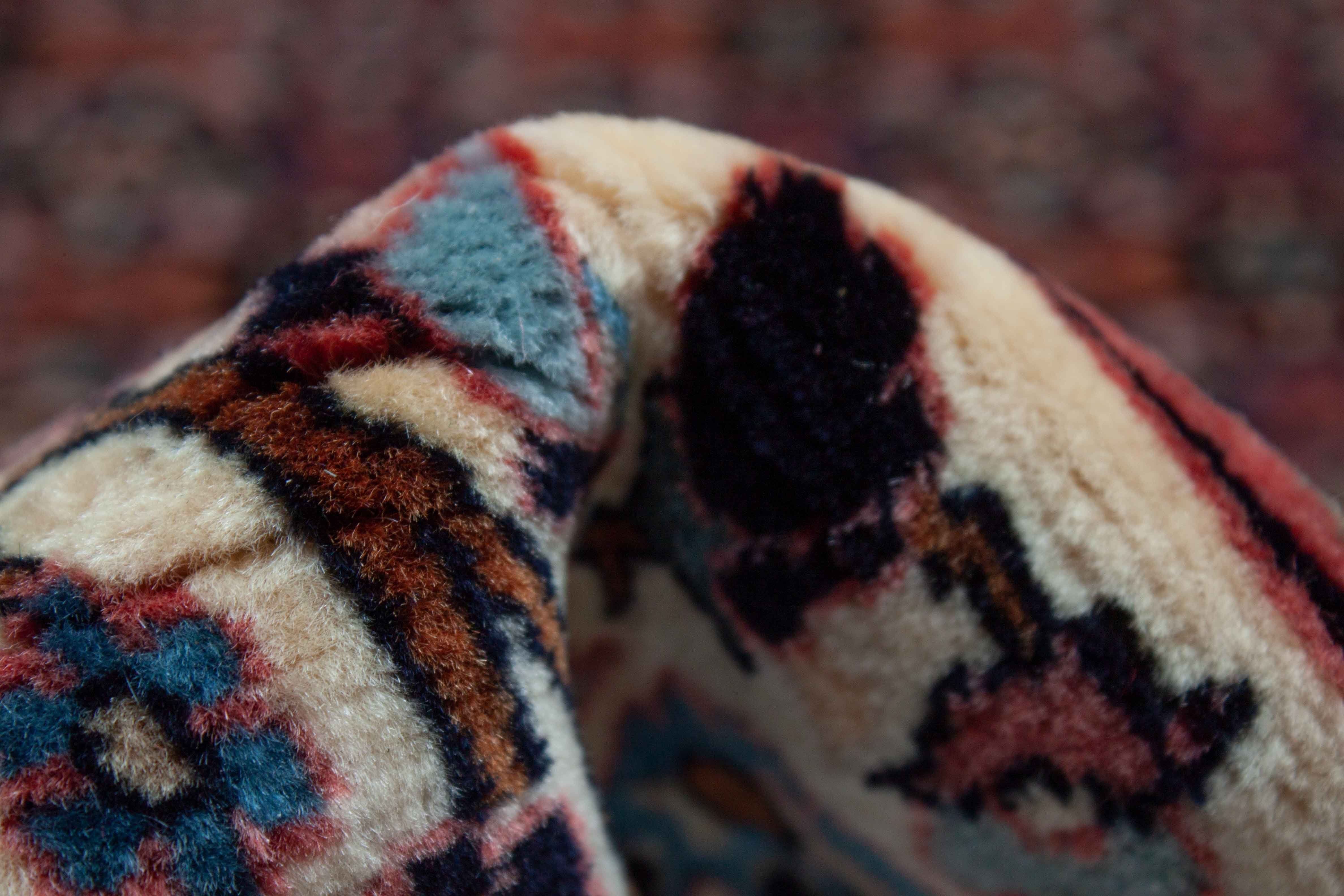 Eine Fotoaufnahme eines Bidjar Teppichs.