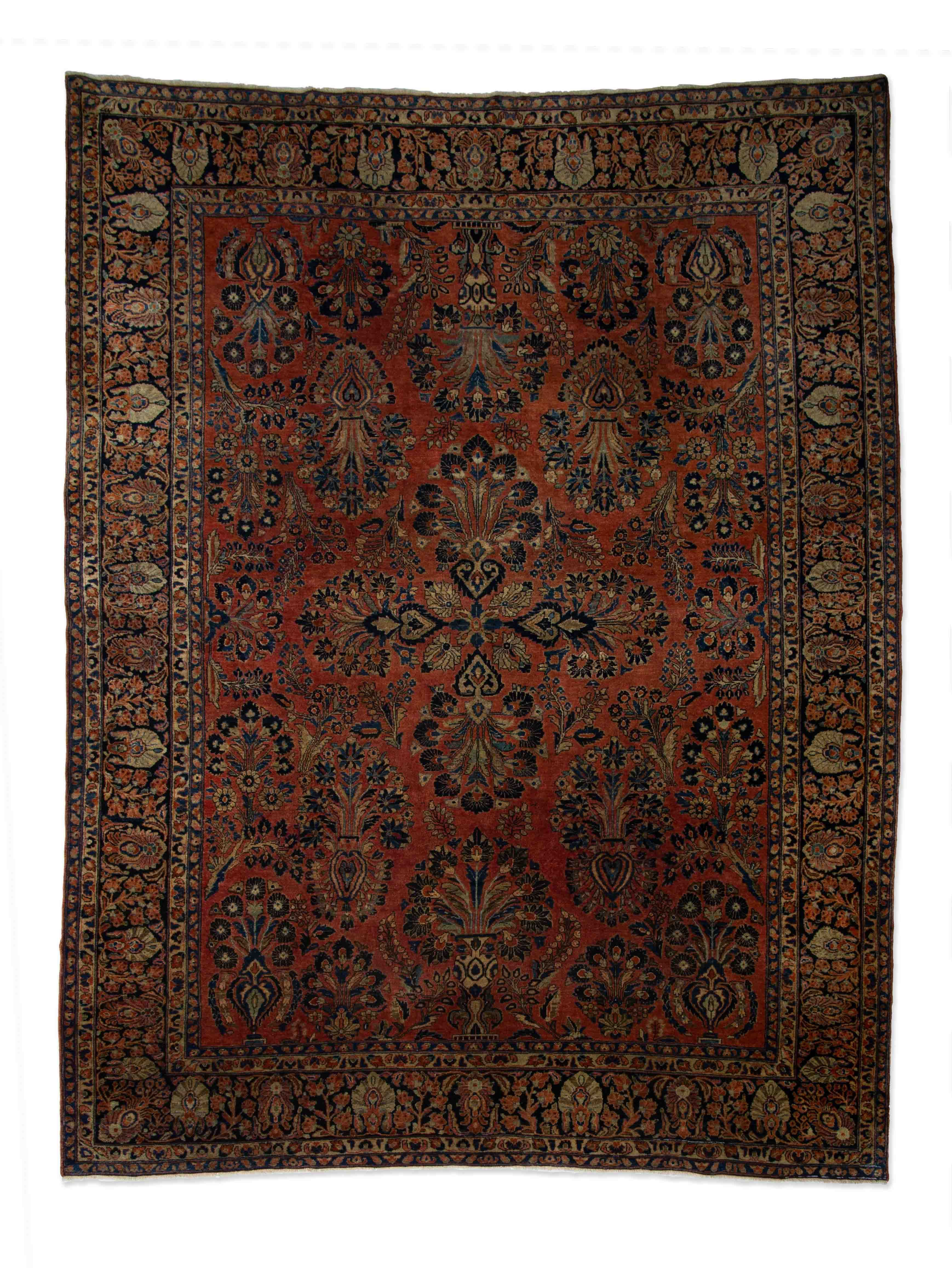 Eine Fotoaufnahme eines Re-Import Sarough Teppichs.