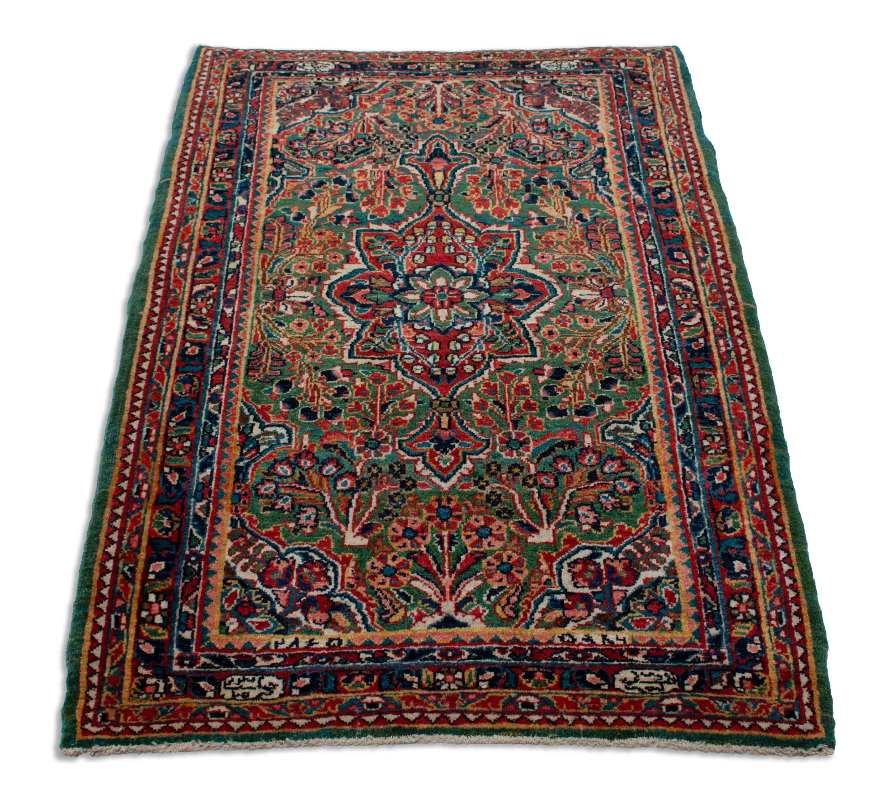 Eine Fotoaufnahme eines Sarough Teppichs.