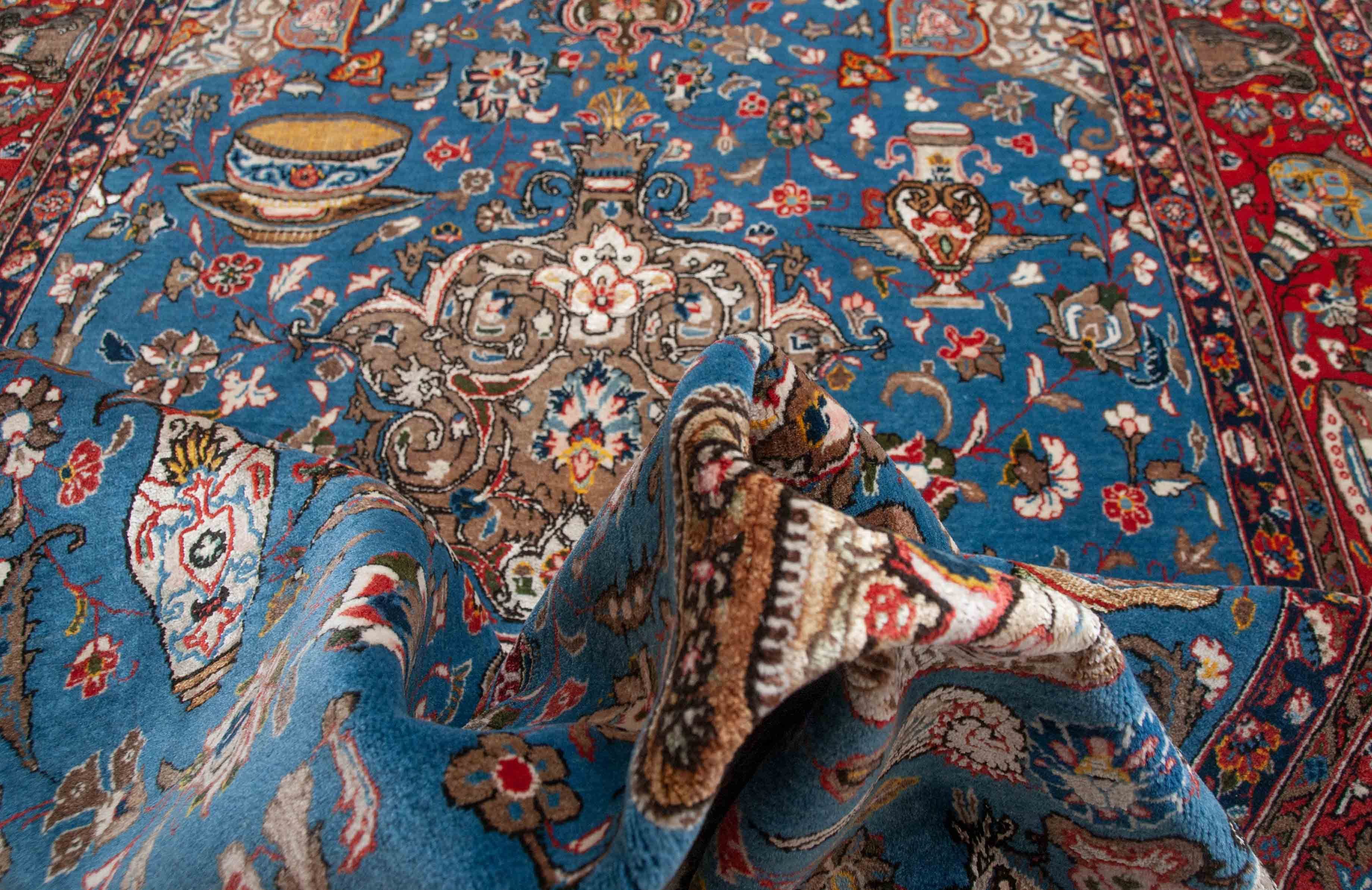 Eine Fotoaufnahme eines Ghom Teppichs.