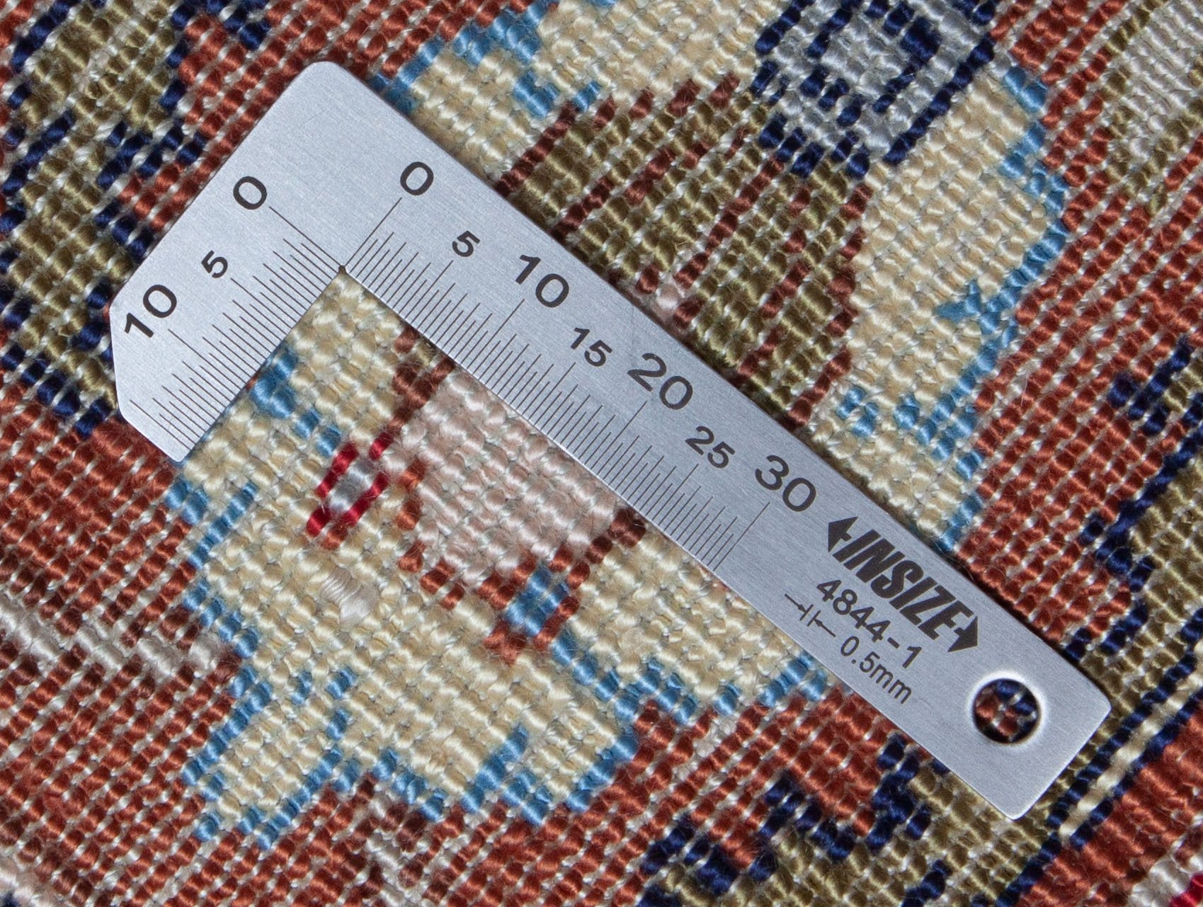 Eine Fotoaufnahme eines Kayseri Teppichs.