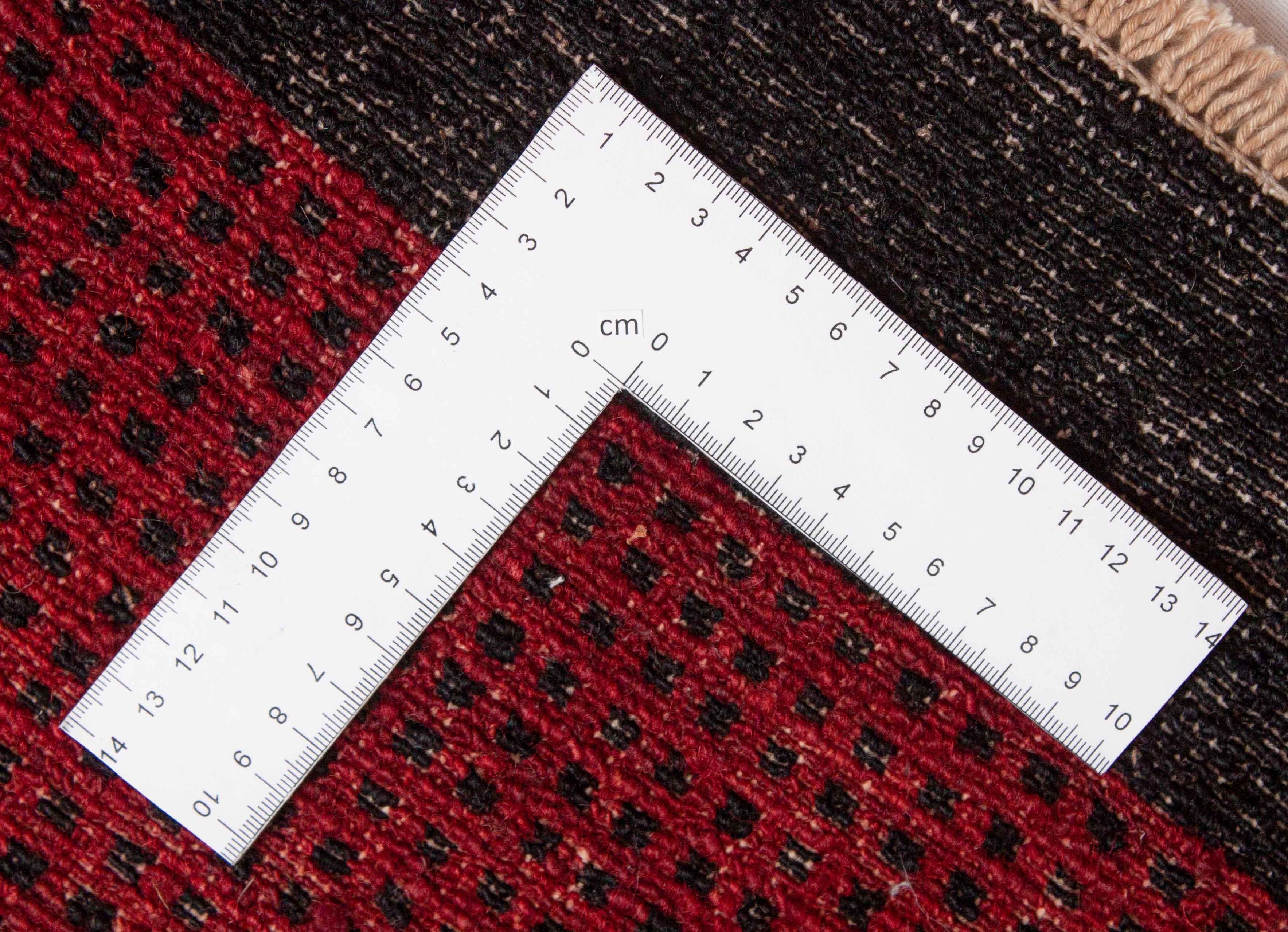 Eine Fotoaufnahme eines Lori Teppichs.