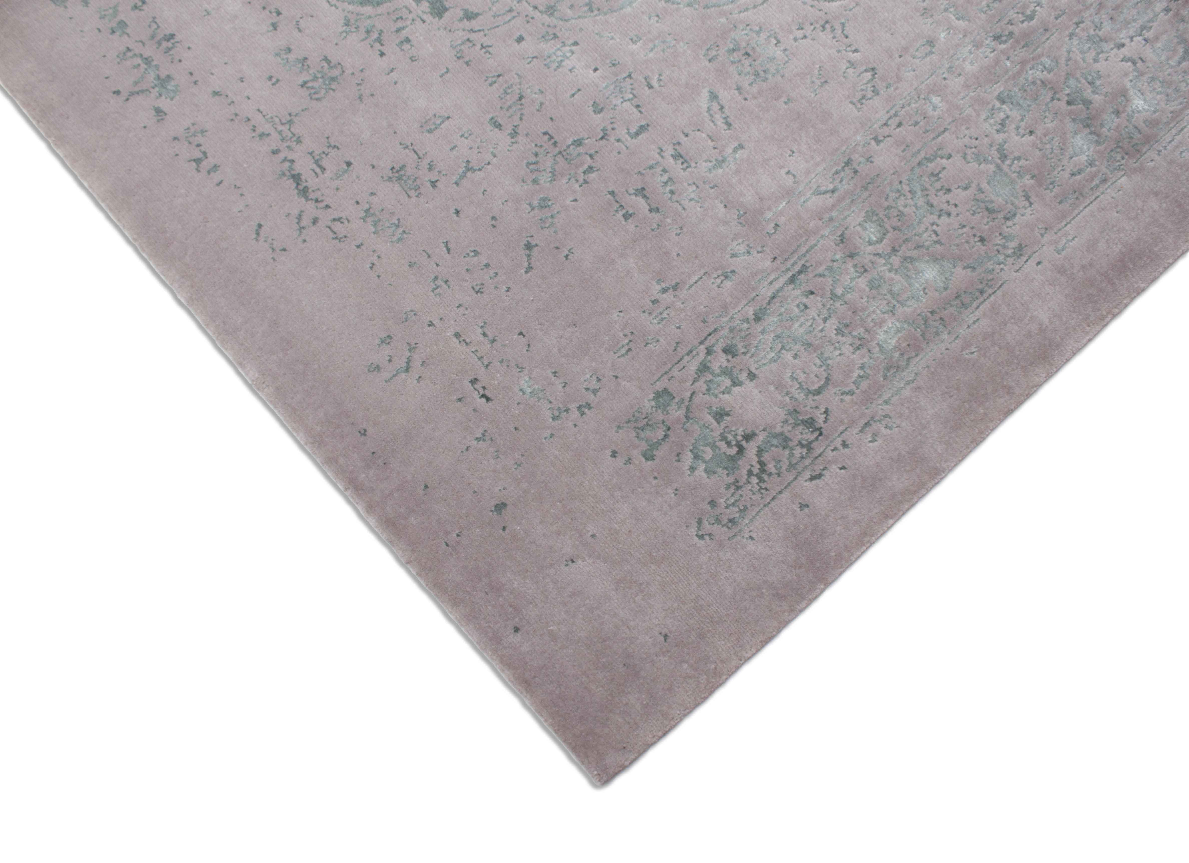 Eine Fotoaufnahme eines Neo Nain Teppichs.