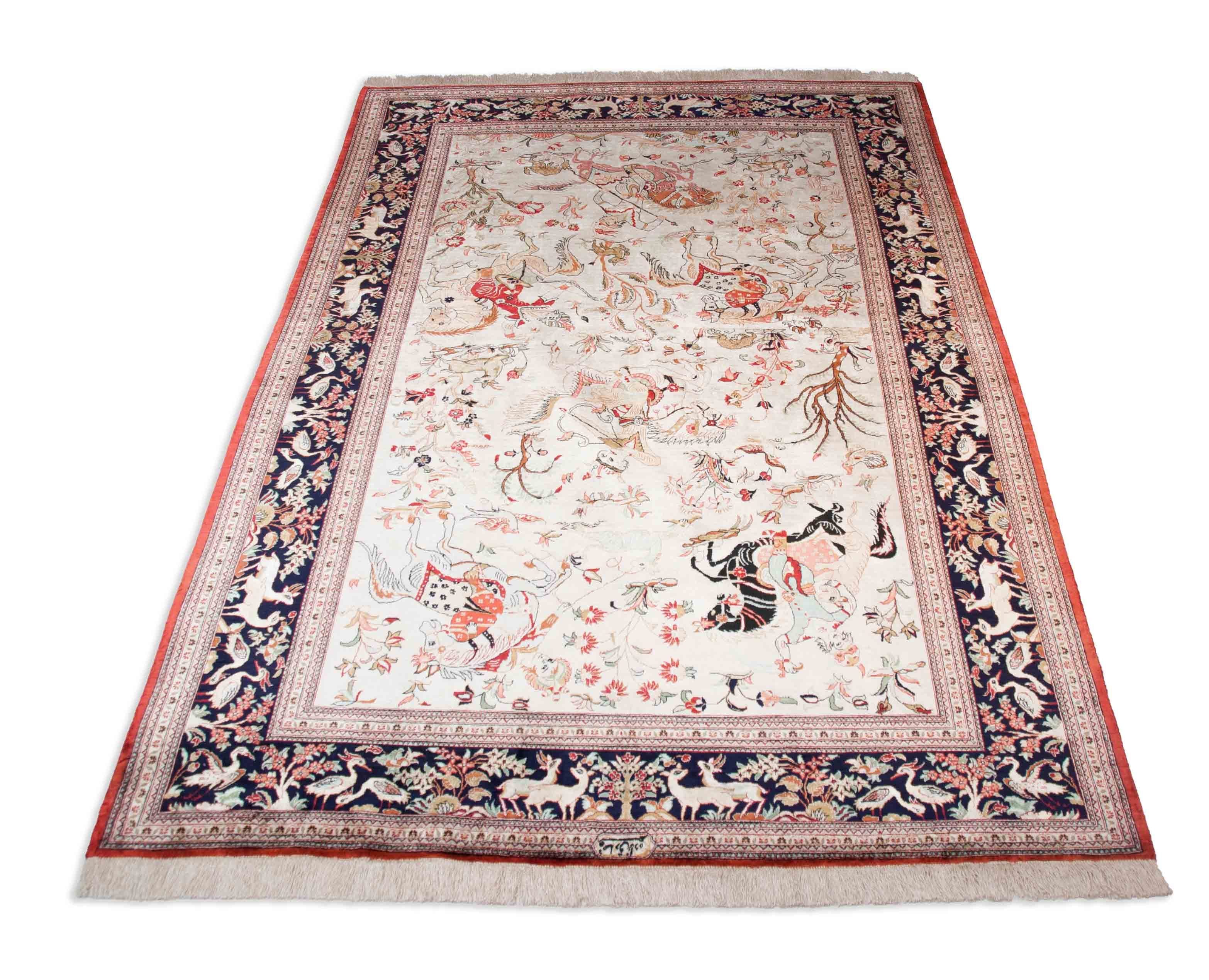 Eine Fotoaufnahme eines Ghom Teppichs.