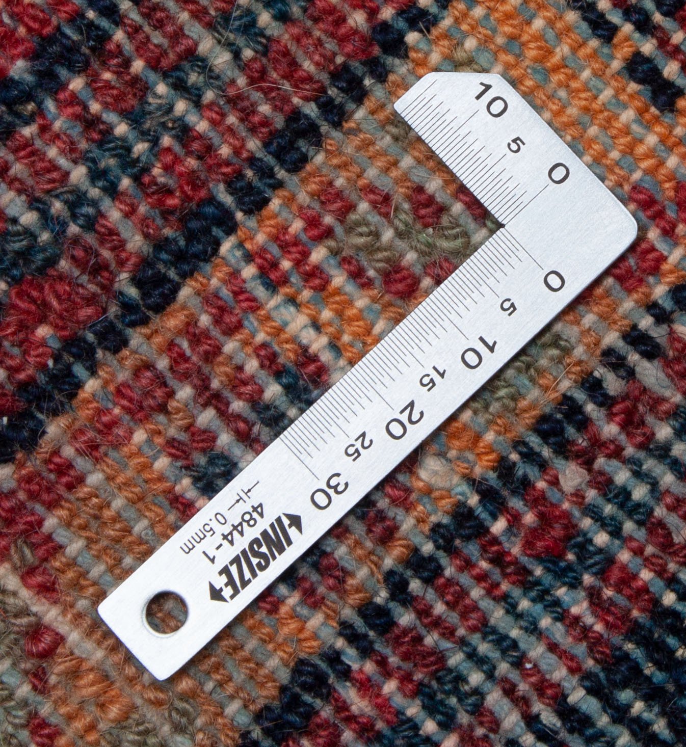 Eine Fotoaufnahme eines Hamadan Angelas Teppichs.