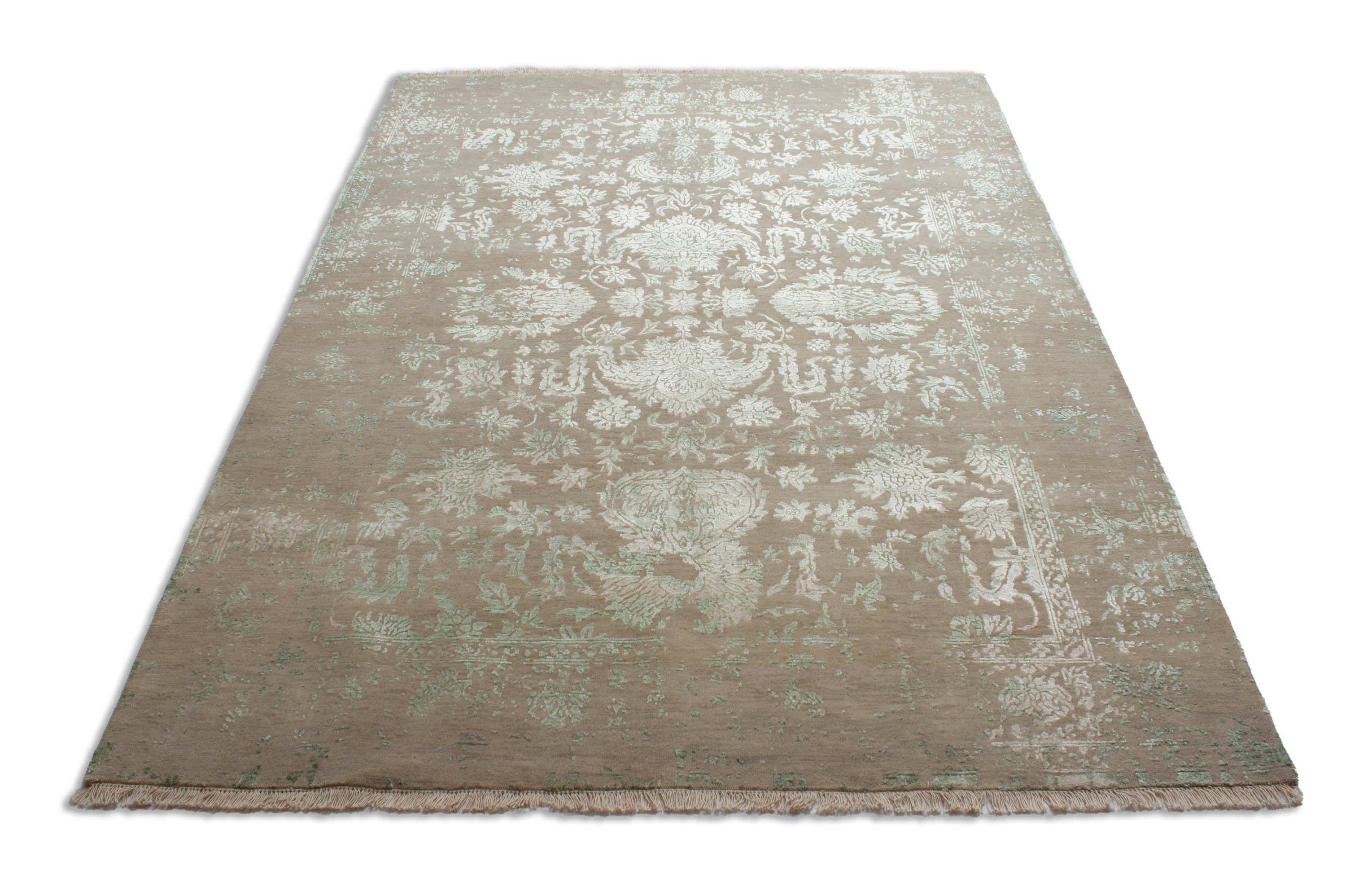 Eine Fotoaufnahme eines Neo Nain Teppichs.