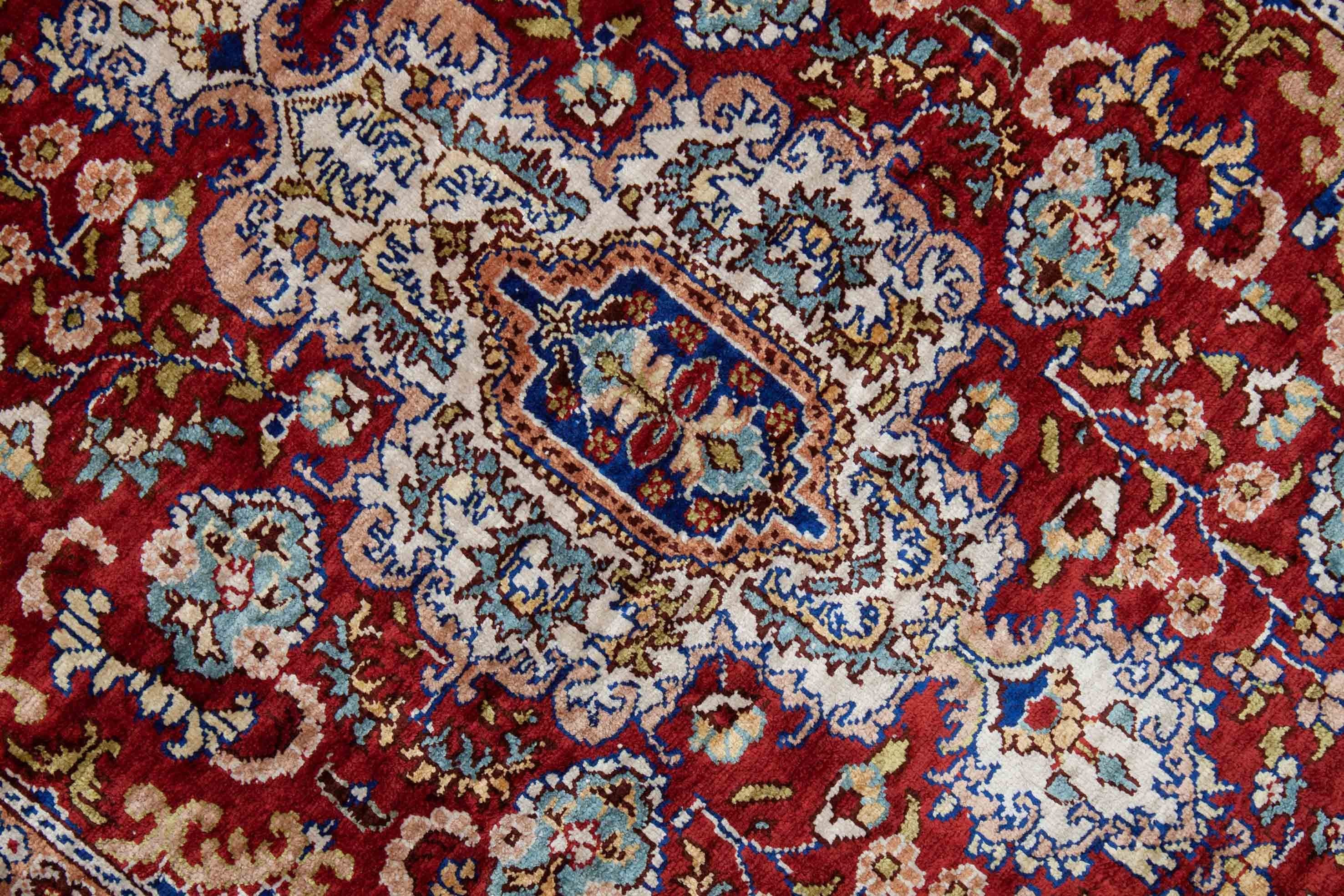 Bild vom Alter Hereke aus reiner Seide Teppich - 2