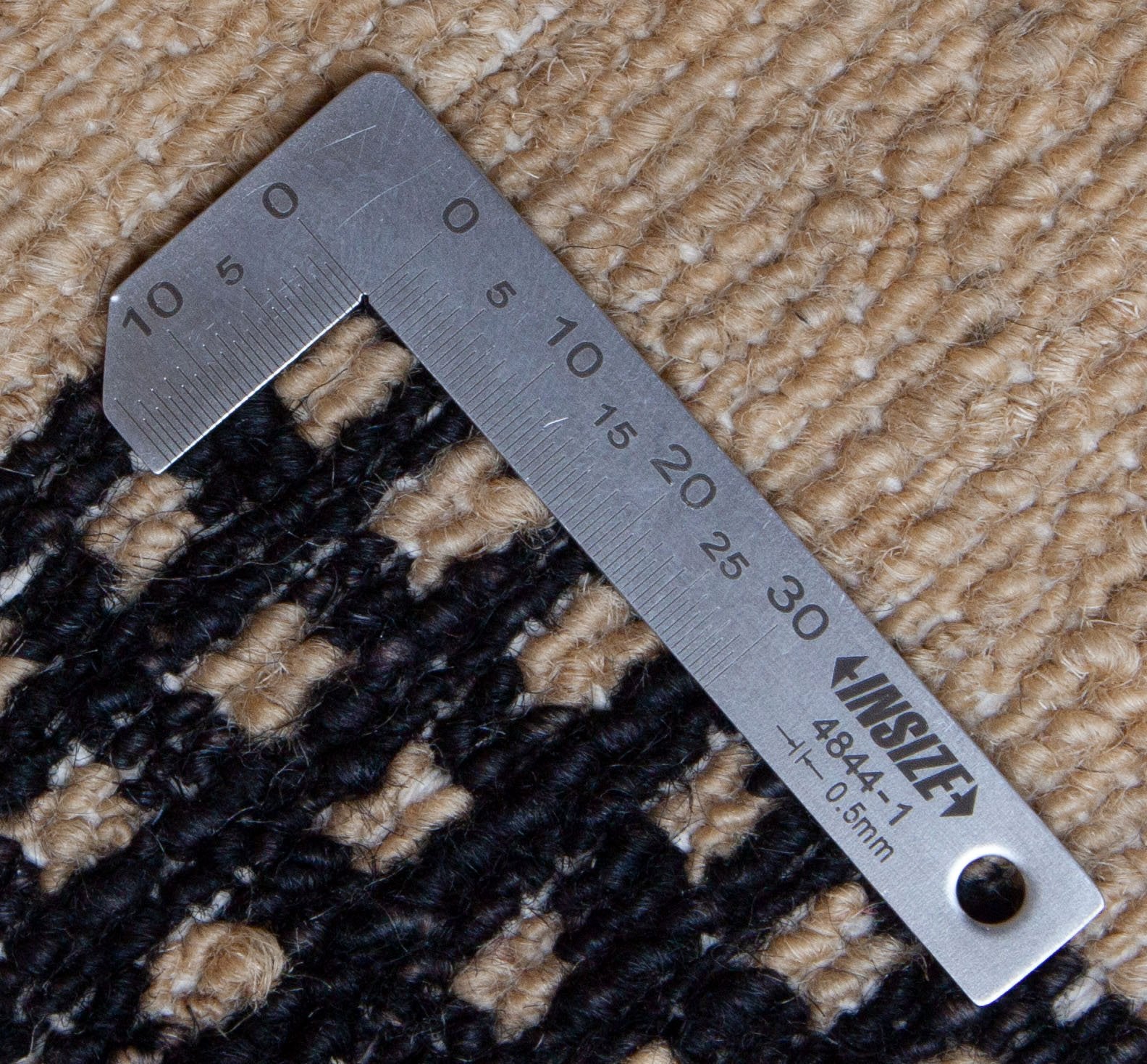 Eine Fotoaufnahme eines Lori Teppichs.