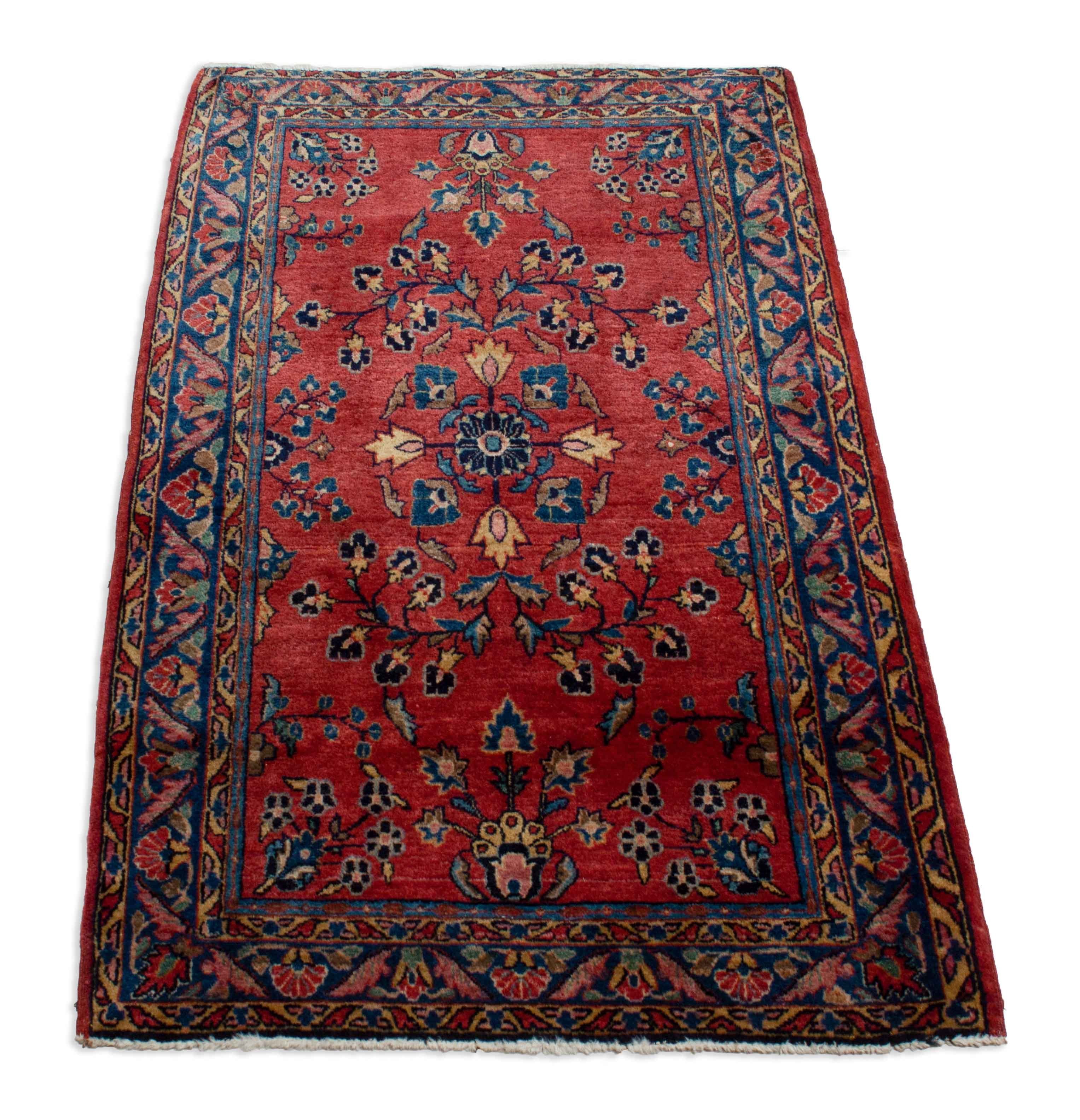 Eine Fotoaufnahme eines Re-Import Sarough Teppichs.