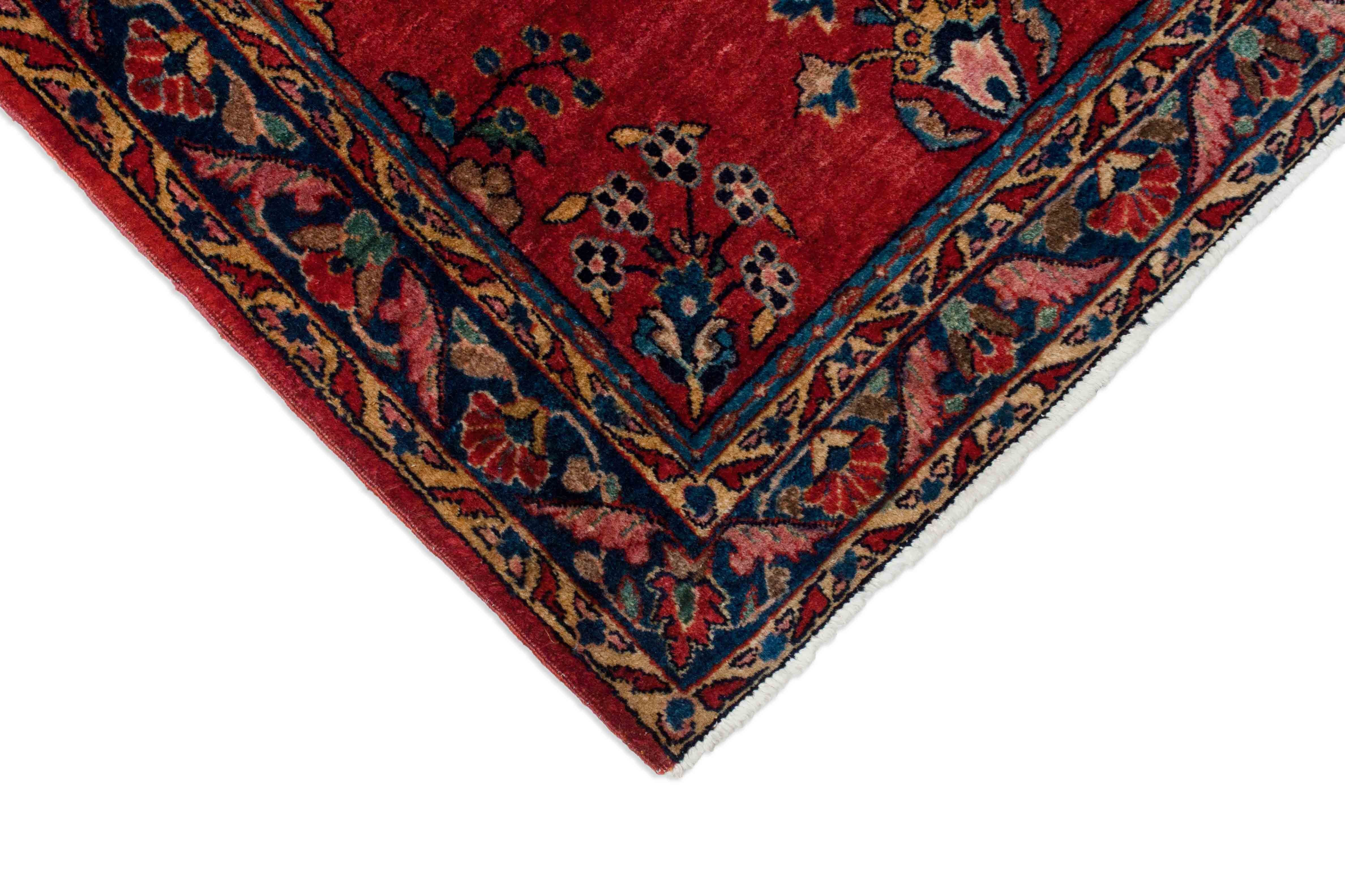 Eine Fotoaufnahme eines Re-Import Sarough Teppichs.