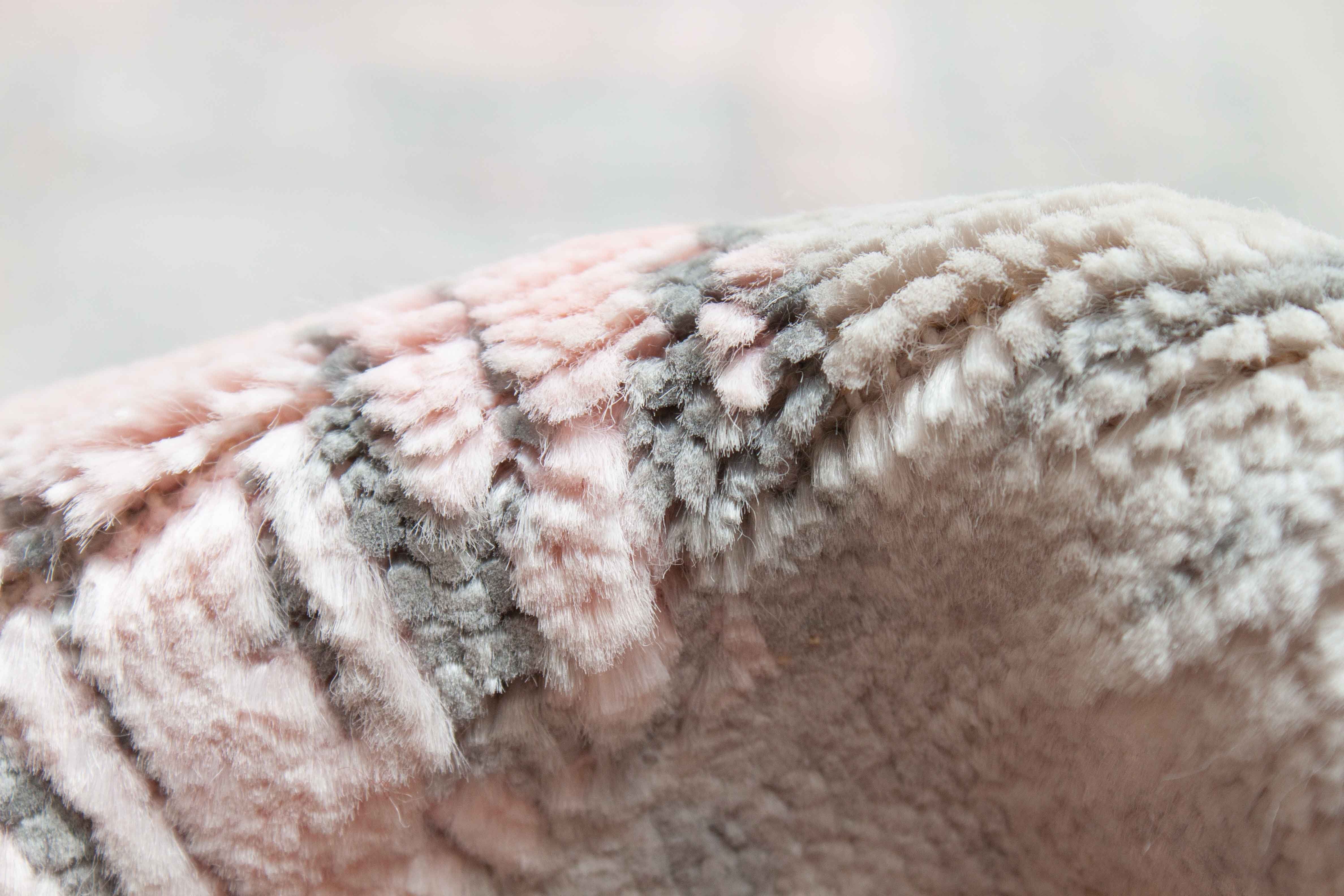 Eine Fotoaufnahme eines Terra Teppichs.