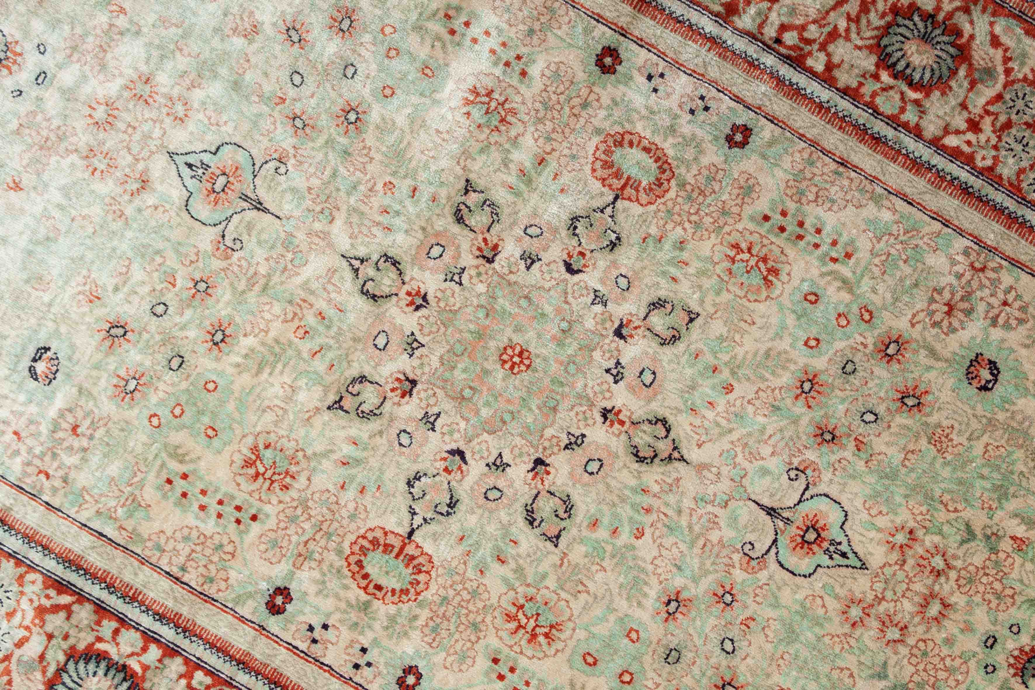 Bild vom Chinesischer Hereke aus reiner Seide Teppich - 2